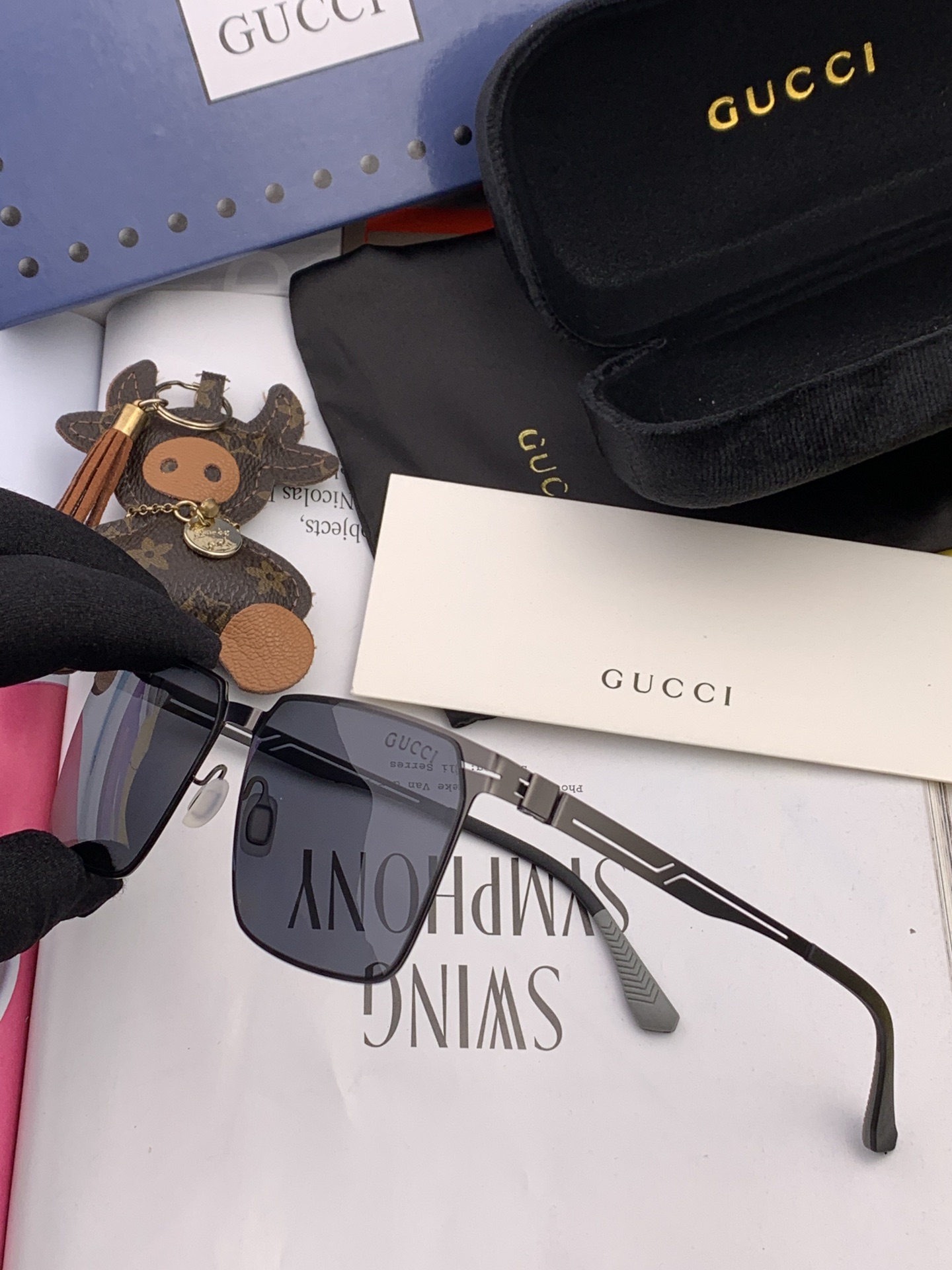 [TOP] GUCCI Polygonal Sunglasses Couple Style for  Men And Women - 3 Colors