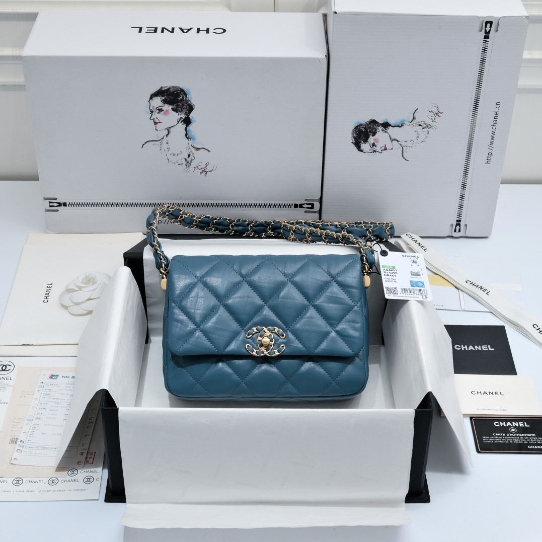 [TOP] CHANEL 23K Cowhide Flab Bags 13.5×20.5×5cm - 6 Colors