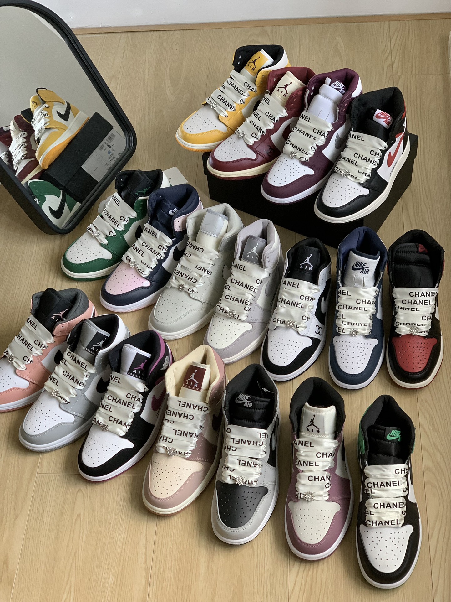 [TOP] CHANEL  and AJ Co - Branded Casual Shoes - 17 Colors