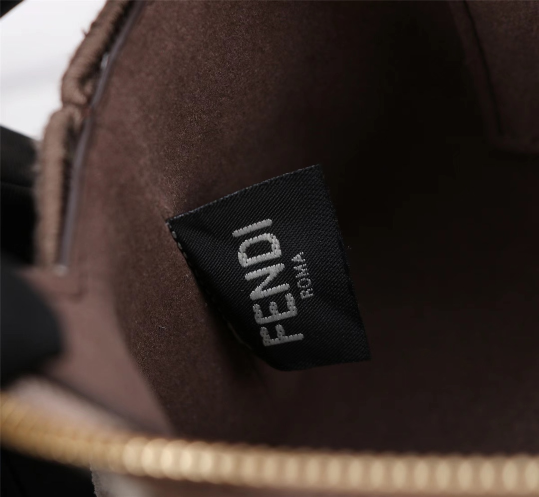 [TOP] FENDI Cowhide Boston Bags - 17×18×8cm - GHW