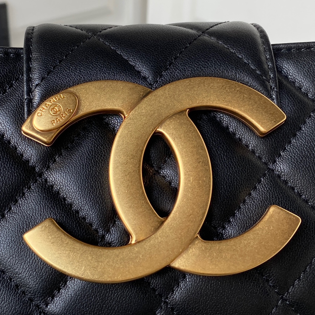 [TOP] CHANEL Retro Metal LOGO Lamb Leather Rhombus Bag 11.5×24×4.5cm - GHW&Black