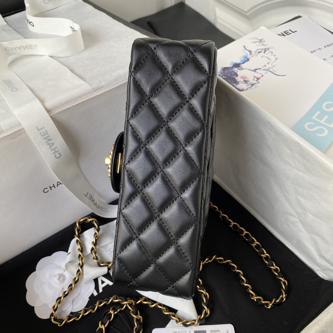 [TOP] CHANEL Black Diamond Handle Lambskin Bag 21CM - Black & GHW