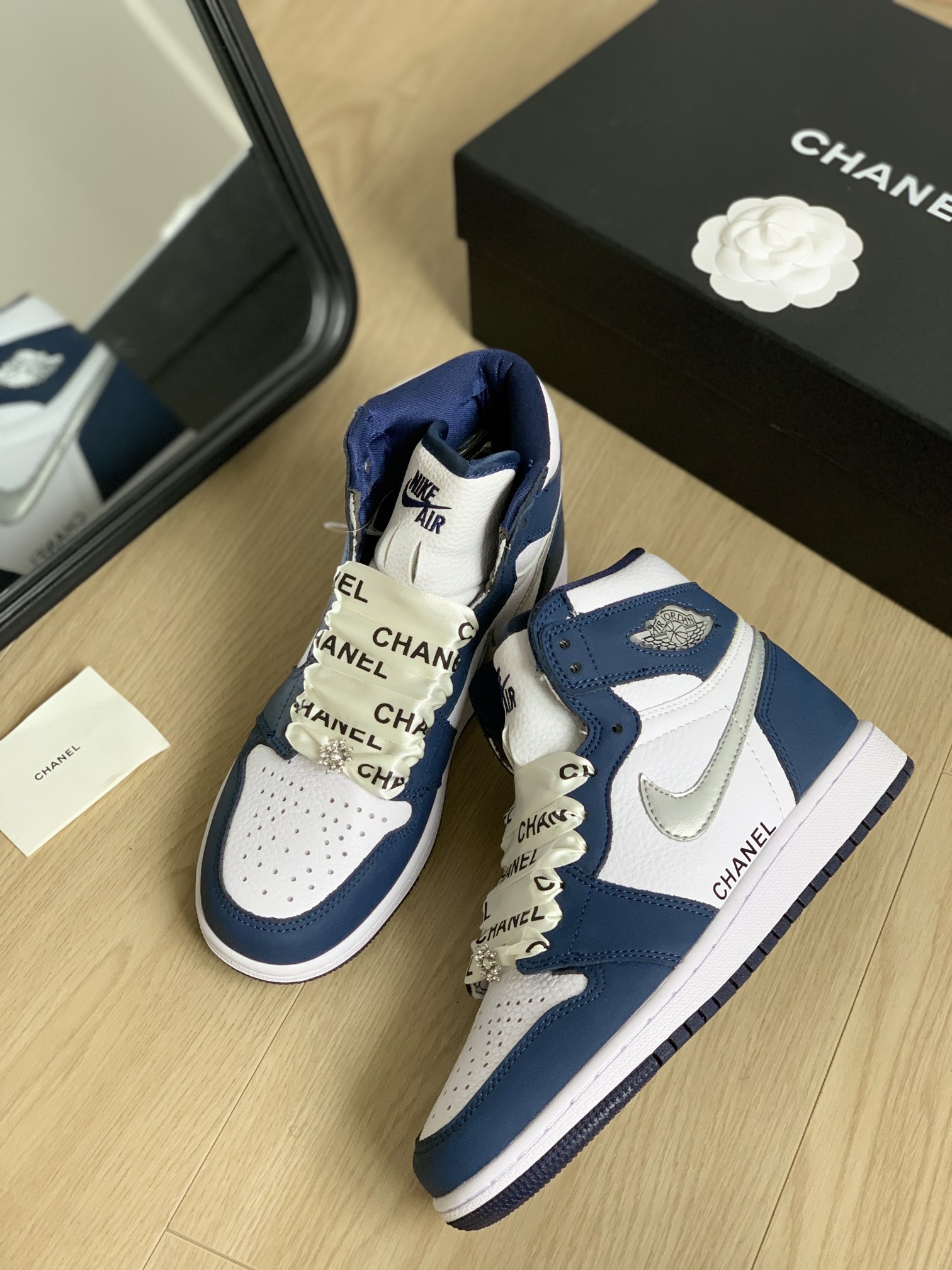 [TOP] CHANEL  and AJ Co - Branded Casual Shoes - 17 Colors