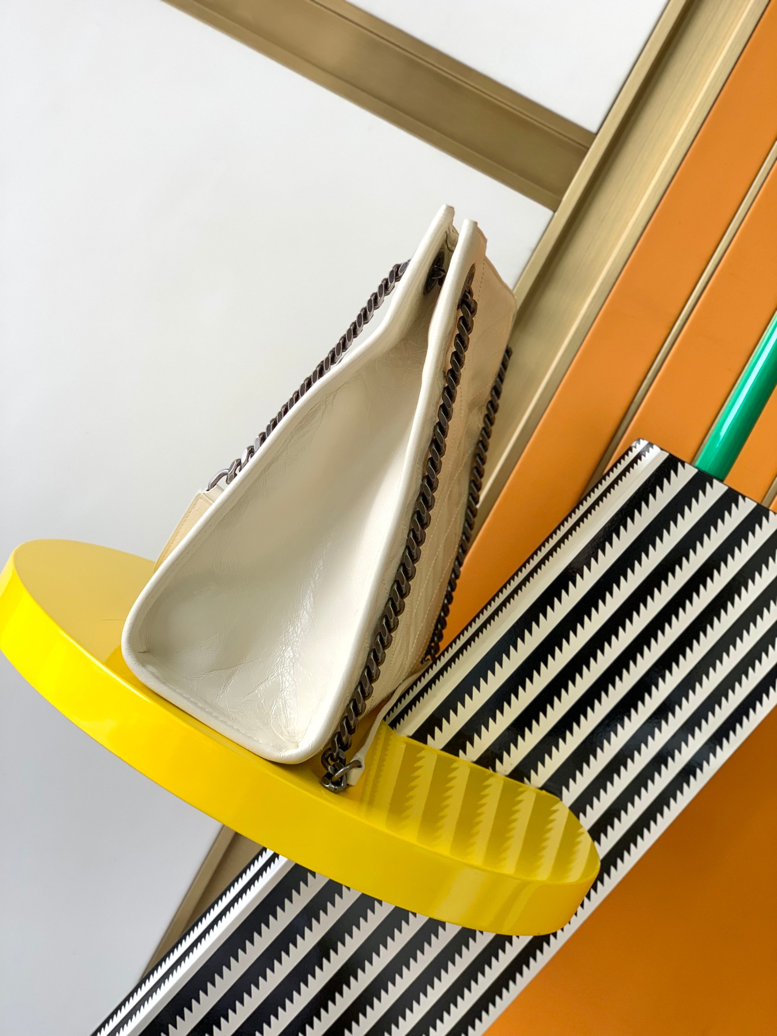 [TOP] Yves Saint Laurent YSL Medium Niki Shopping Bag - 33x27x11.5cm - White