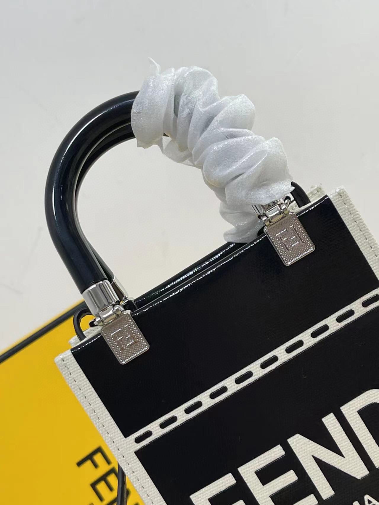 [TOP] FENDI Canvas Mini Tote Sunshine Bags - 13x6.5x18cm - Black