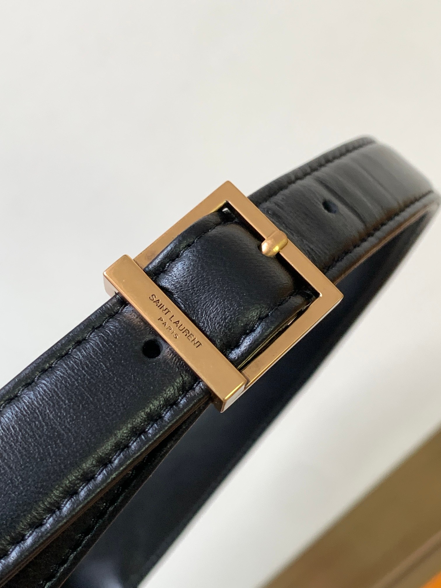 [TOP] Yves Saint Laurent YSL LE 5A7 Shoulder Bag 24.5x16x6cm - Black&GHW