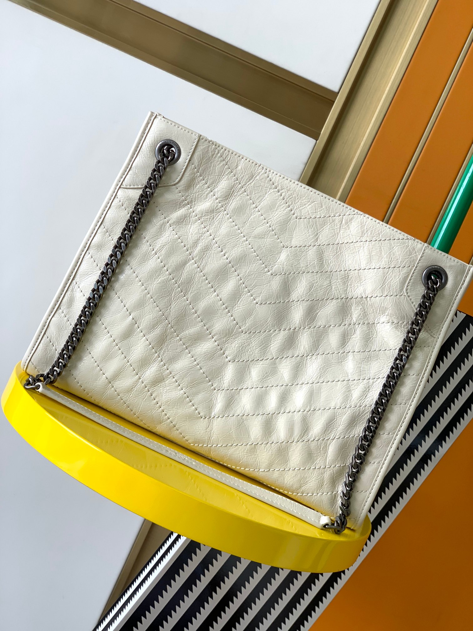 [TOP] Yves Saint Laurent YSL Medium Niki Shopping Bag - 33x27x11.5cm - White