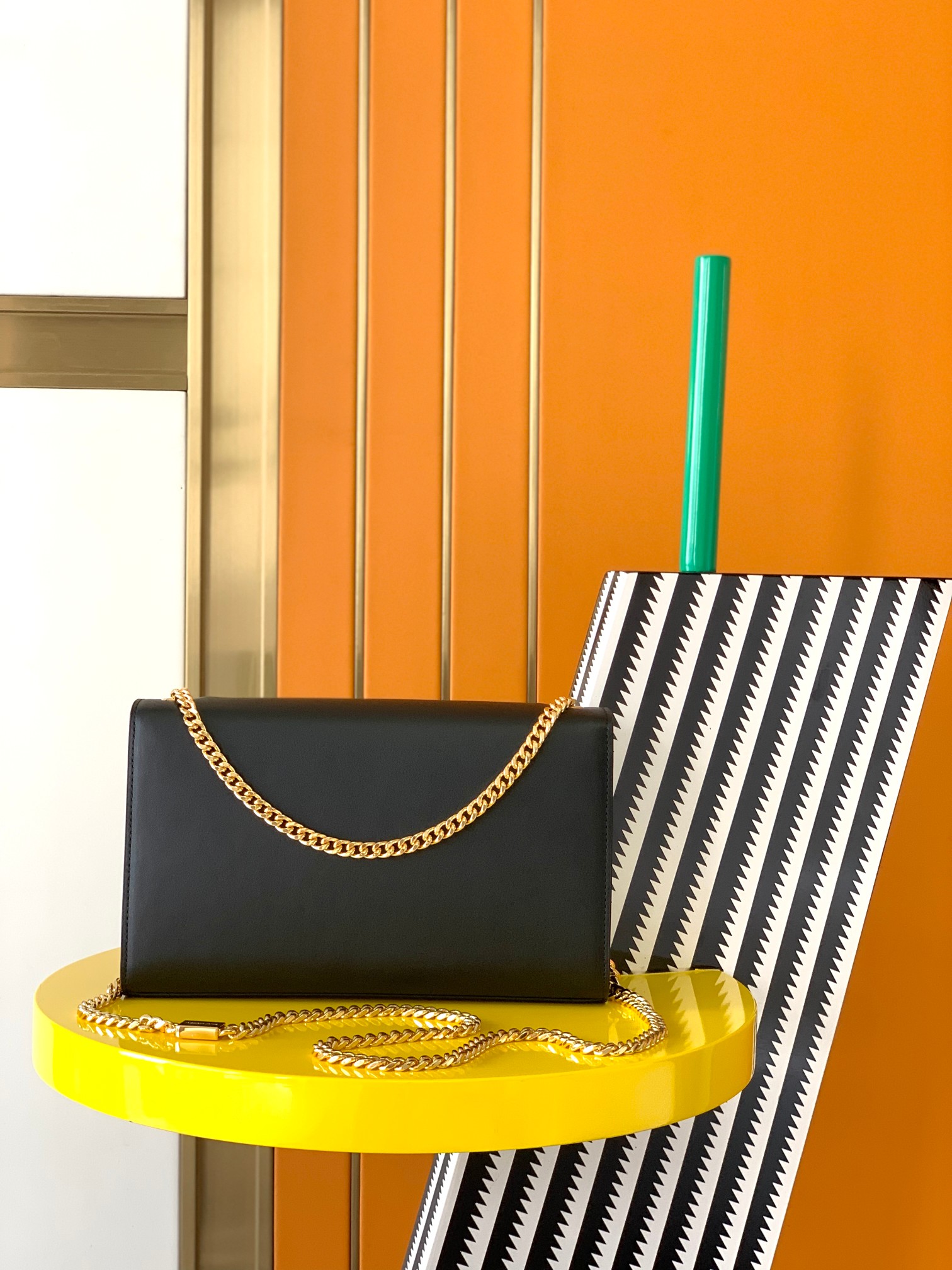 [TOP] Yves Saint Laurent YSL Monogram Kate Bag - 24x14.5x5cm & GHW