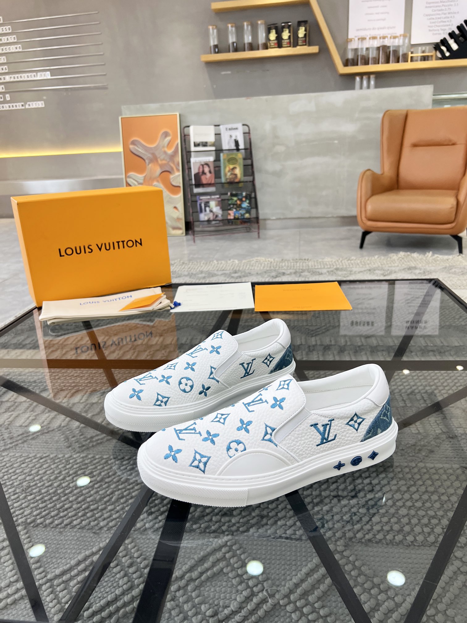 [TOP] Louis Vuitton LV Men's Casual Shoes - 4 Colors