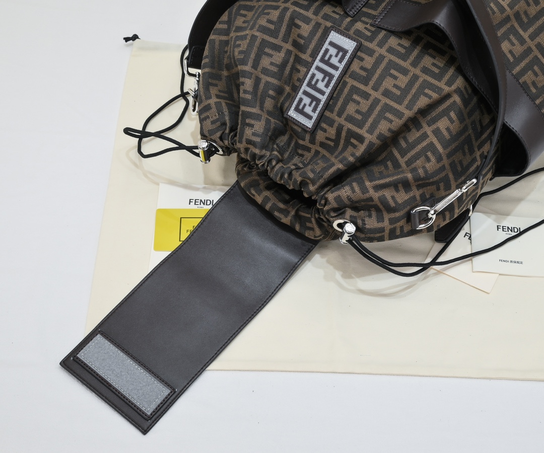 [TOP] FENDI Large Jacquard Fabric Backpack - 32×16×36cm - Black
