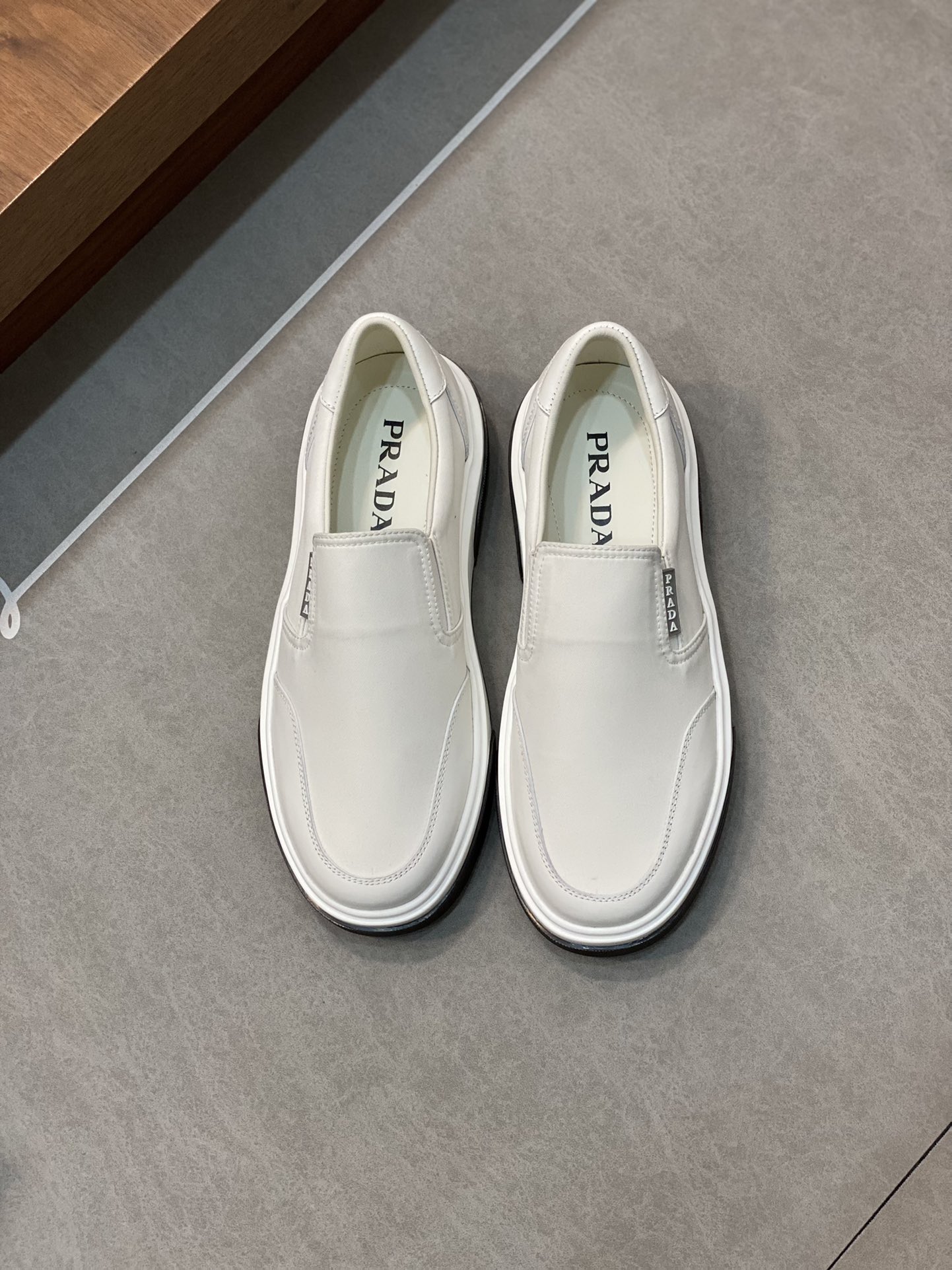 [TOP] PRADA Men's Cowhide Shoes - 5 Colors