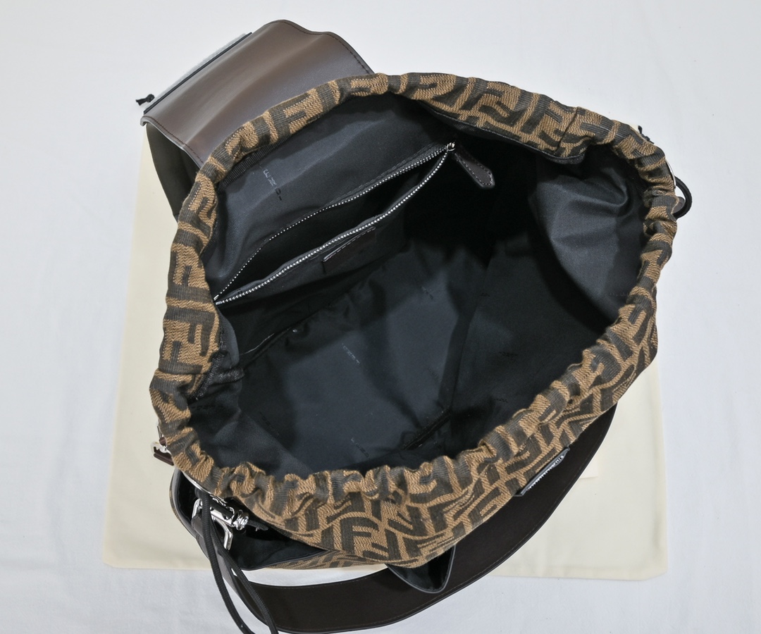 [TOP] FENDI Large Jacquard Fabric Backpack - 32×16×36cm - Black