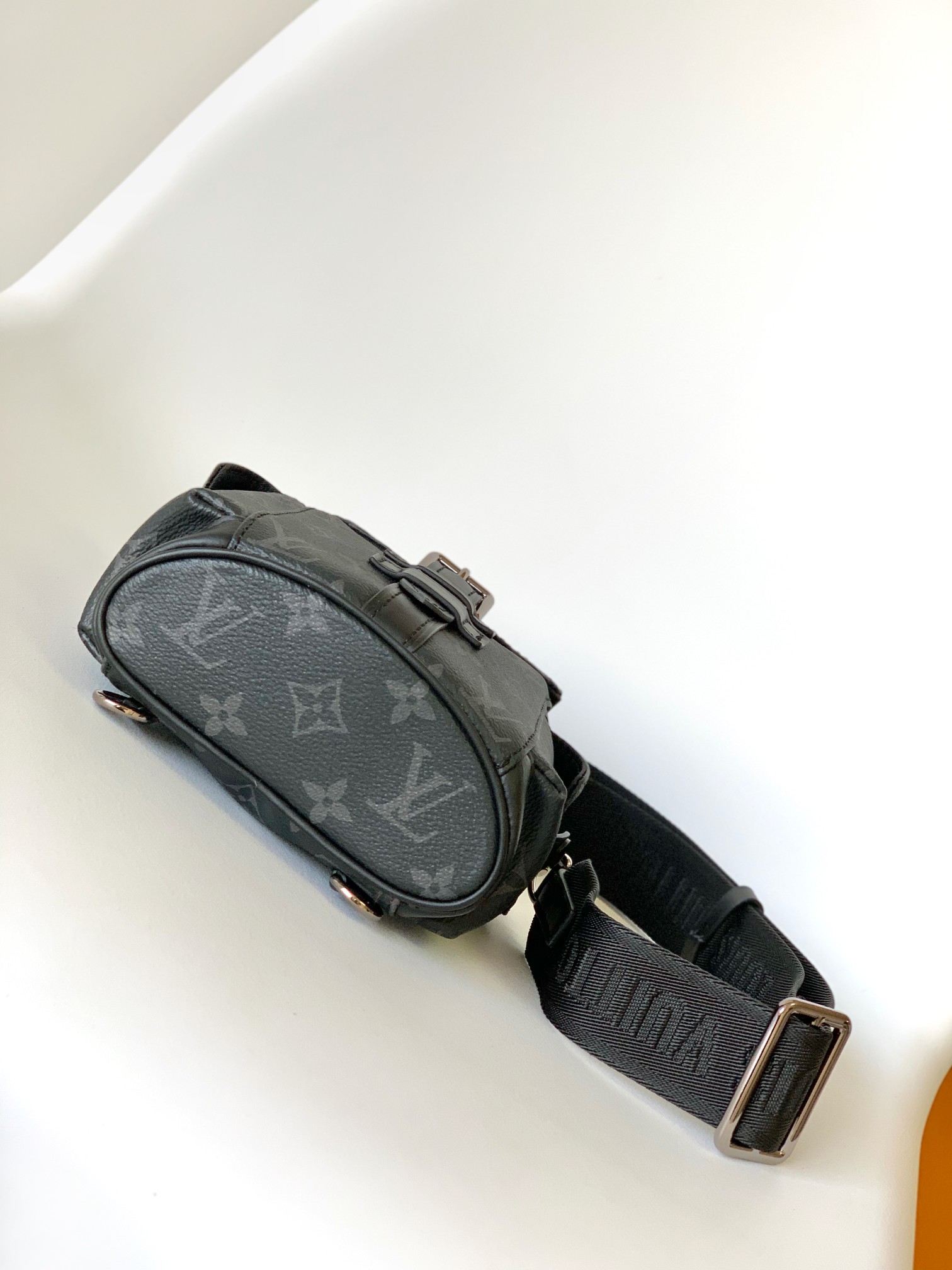 [TOP] Louis Vuitton LV Men's Nano Christopher - 14x19x6CM - Black