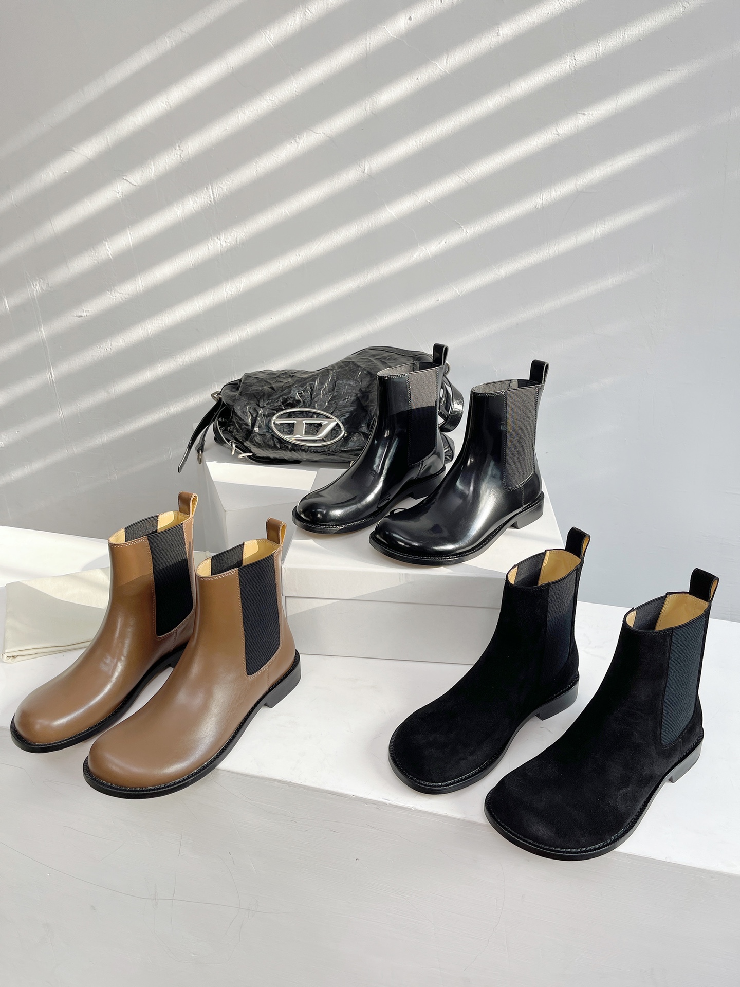 [TOP] LOEWE Round Head Versatile New Product Cowhide Boots - 3 Colors
