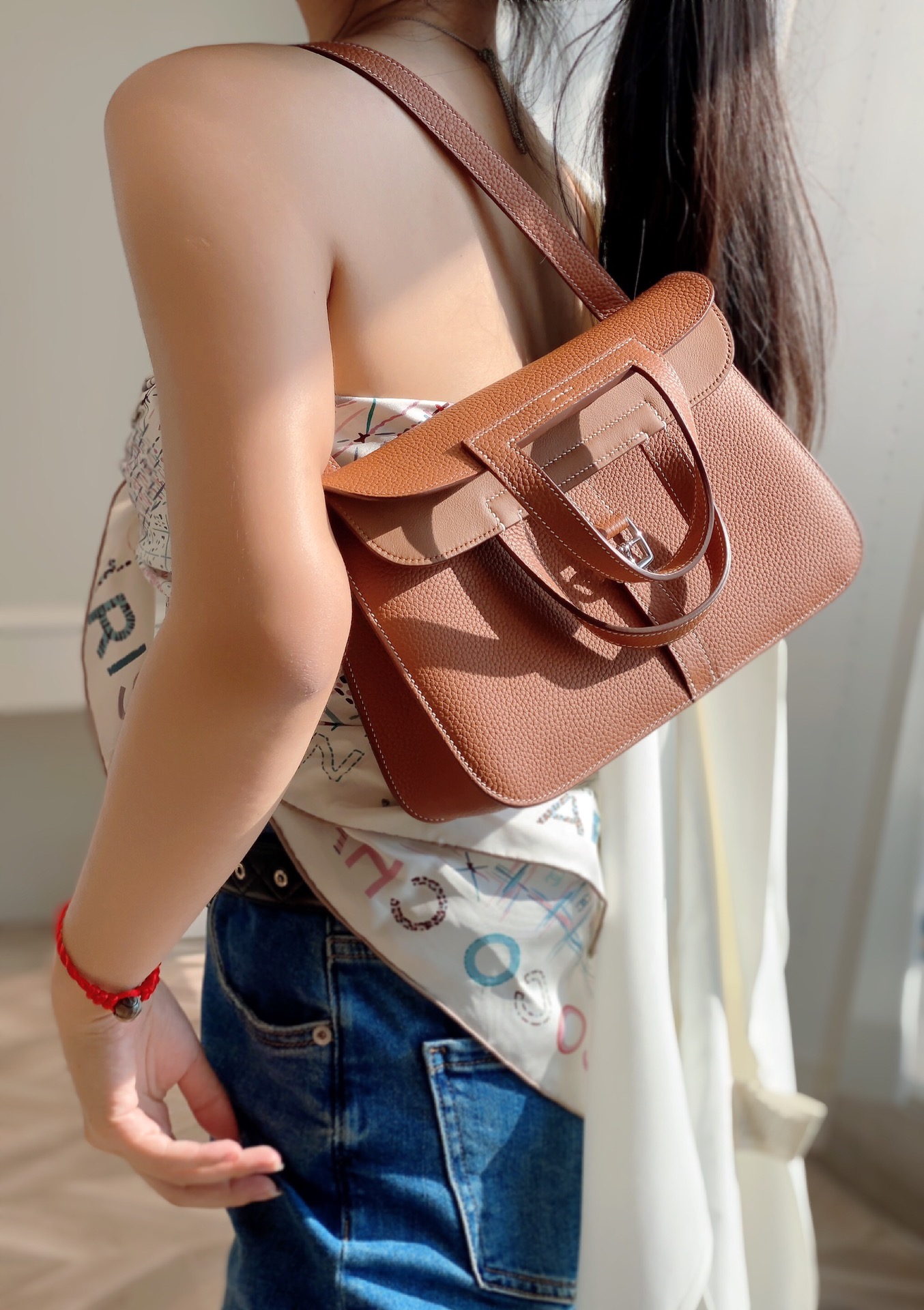 [TOP] HERMES  Clemence Leather Halzan Bag 25cm - Golden Brown