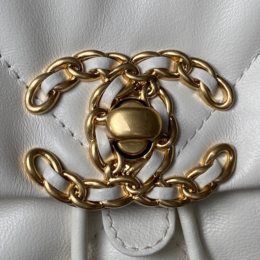 [TOP] CHANEL Classics Backpack - 26X22X16cm - GHW&SHW - White