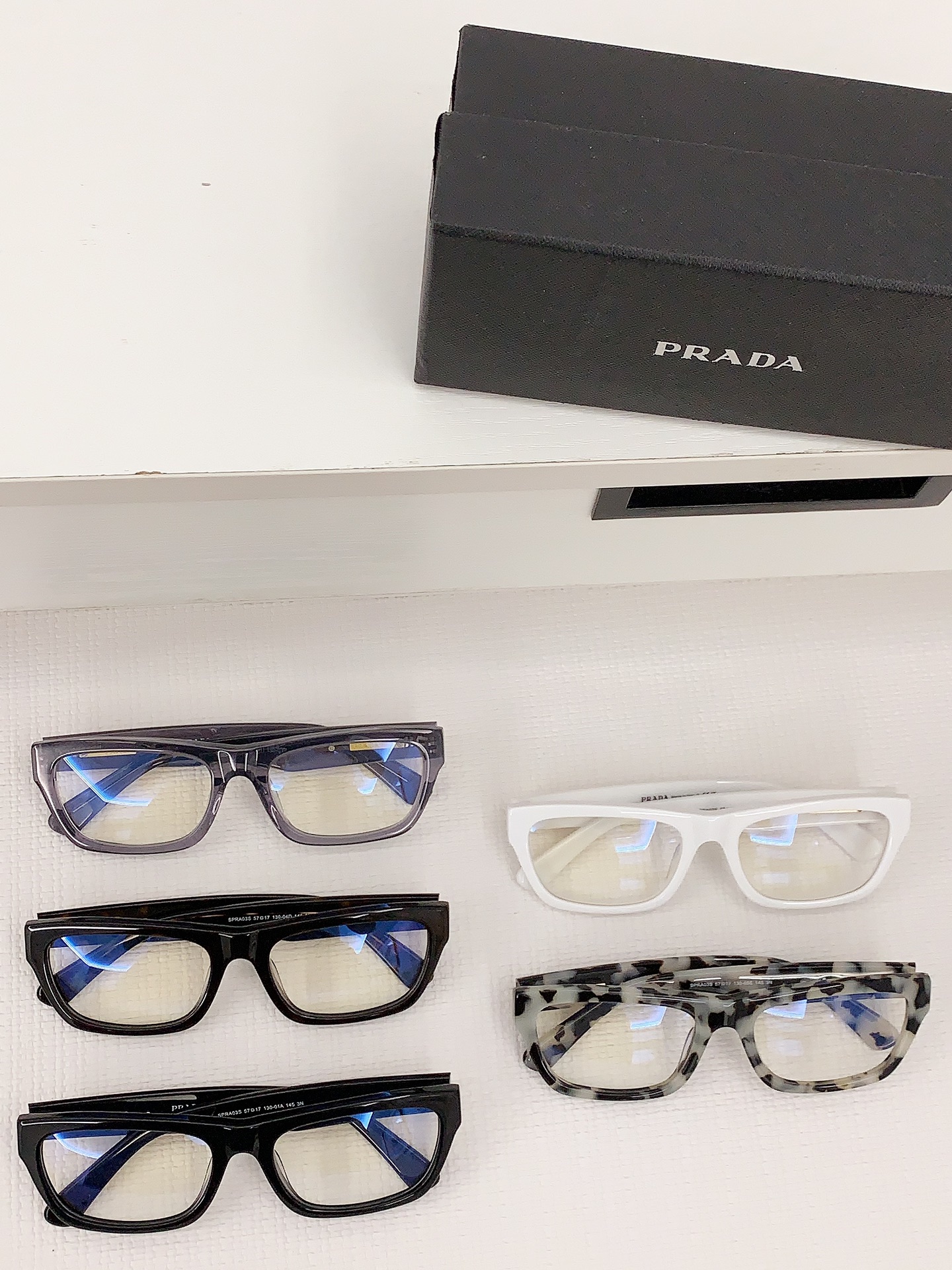[TOP] PRADA Sunglasses - 5 Colors