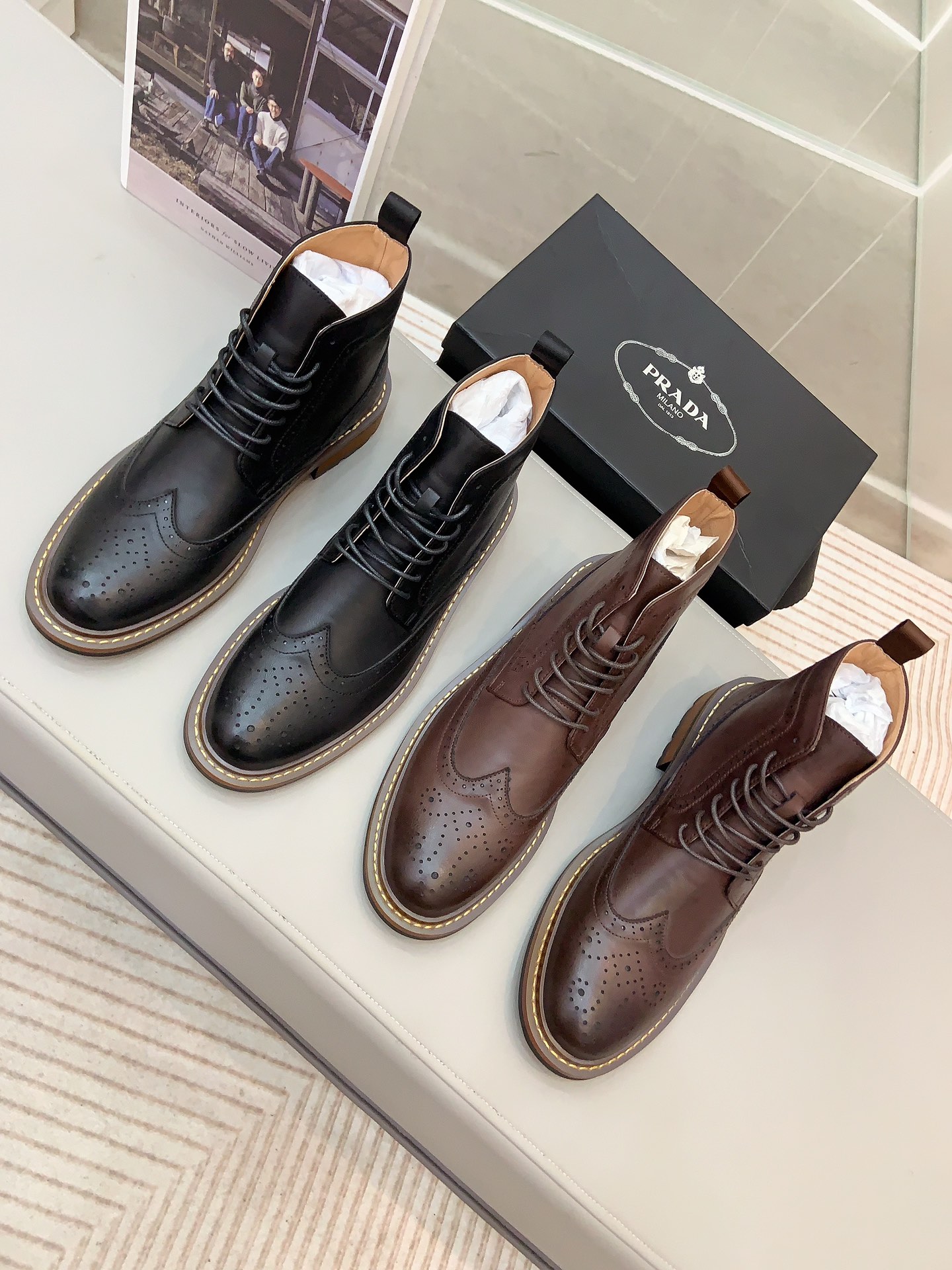 [TOP] PRADA Men's Cowhide Short Boots - 2 Colors