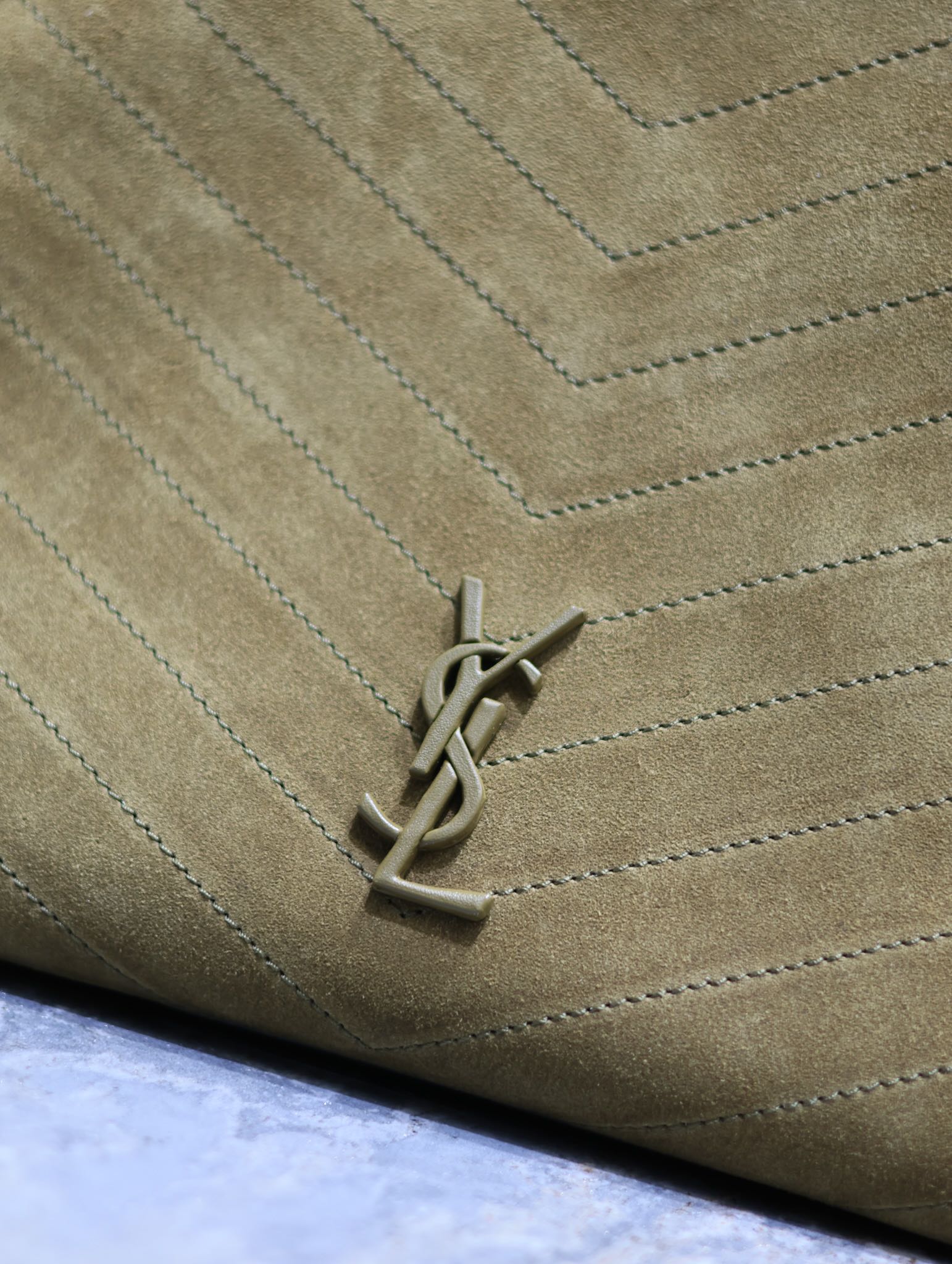 [TOP] Yves Saint Laurent YSL Medium Niki Shopping Bag - 33x27x11.5cm - Army Green