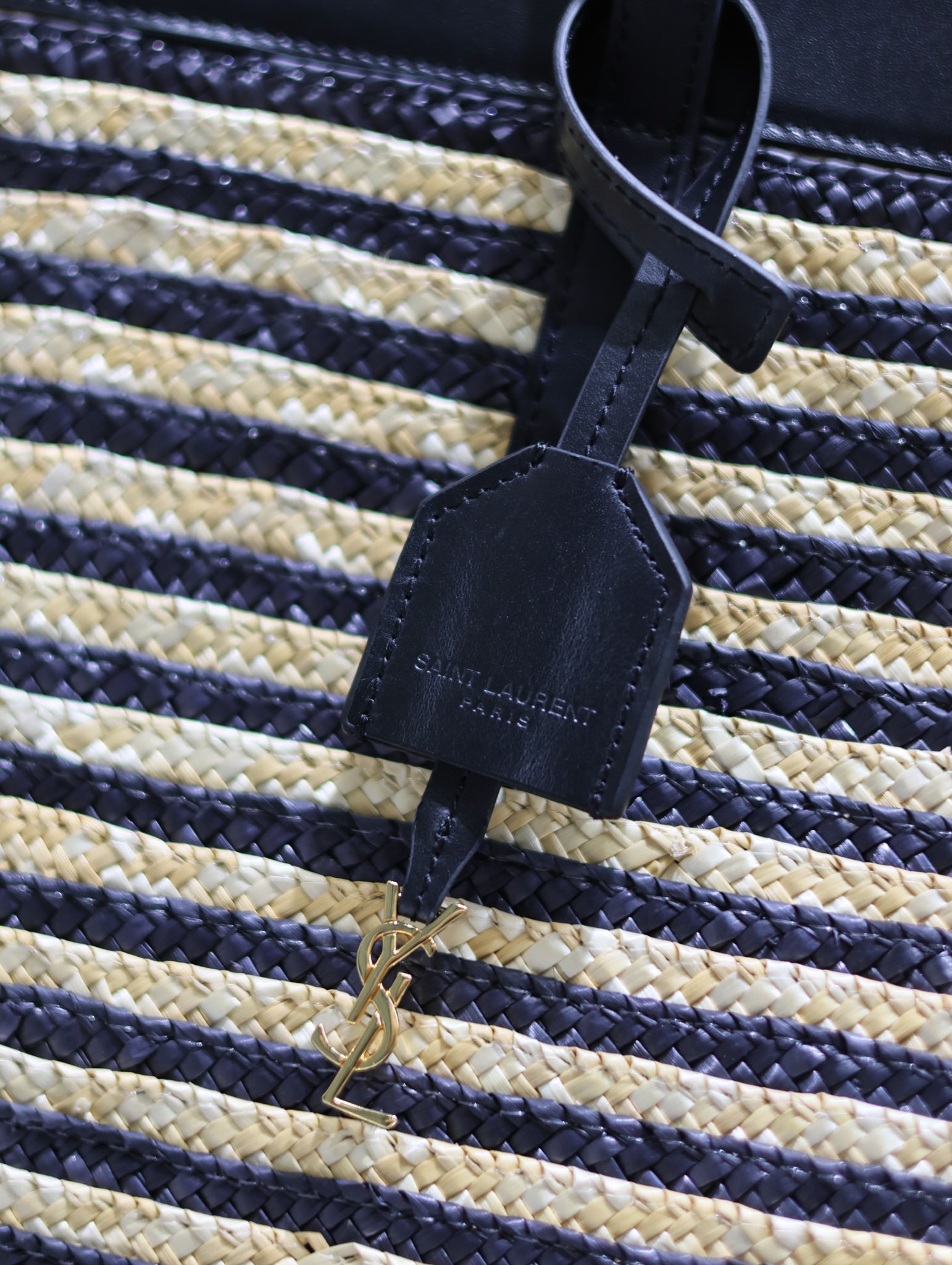 [TOP] Yves Saint Laurent YSL Braid Shopping Tote Bag - 38×28×13cm - Black&GHW