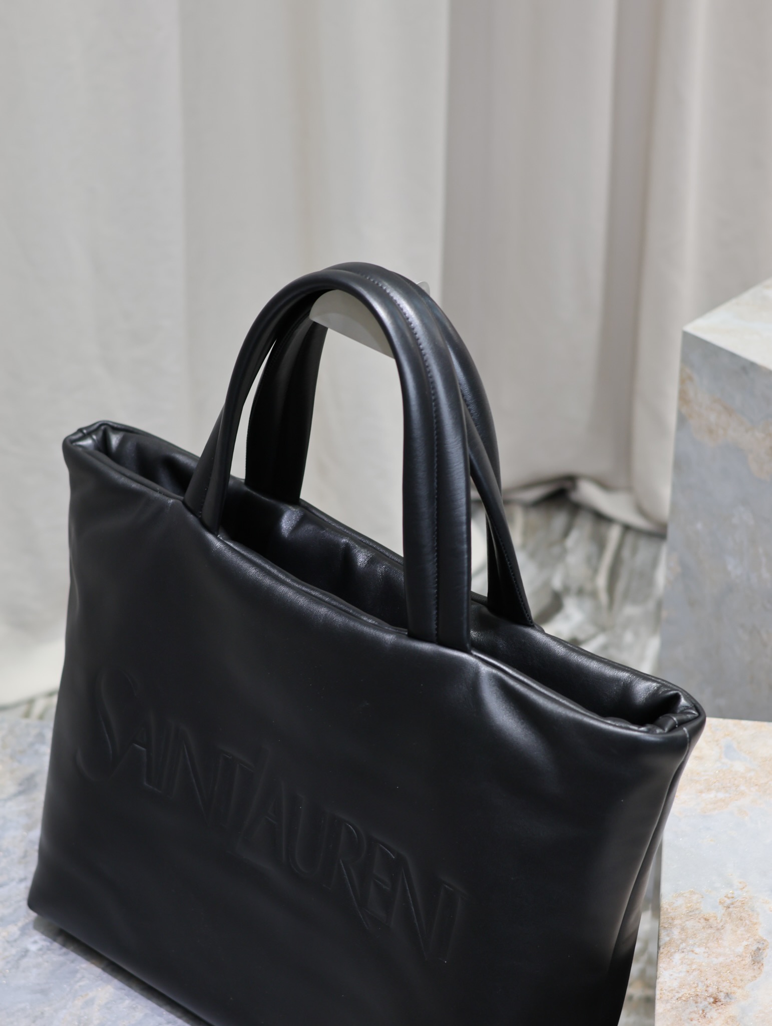 [TOP] Yves Saint Laurent YSL Men's Lambskin Tote Bag - 50×43×17cm & Black