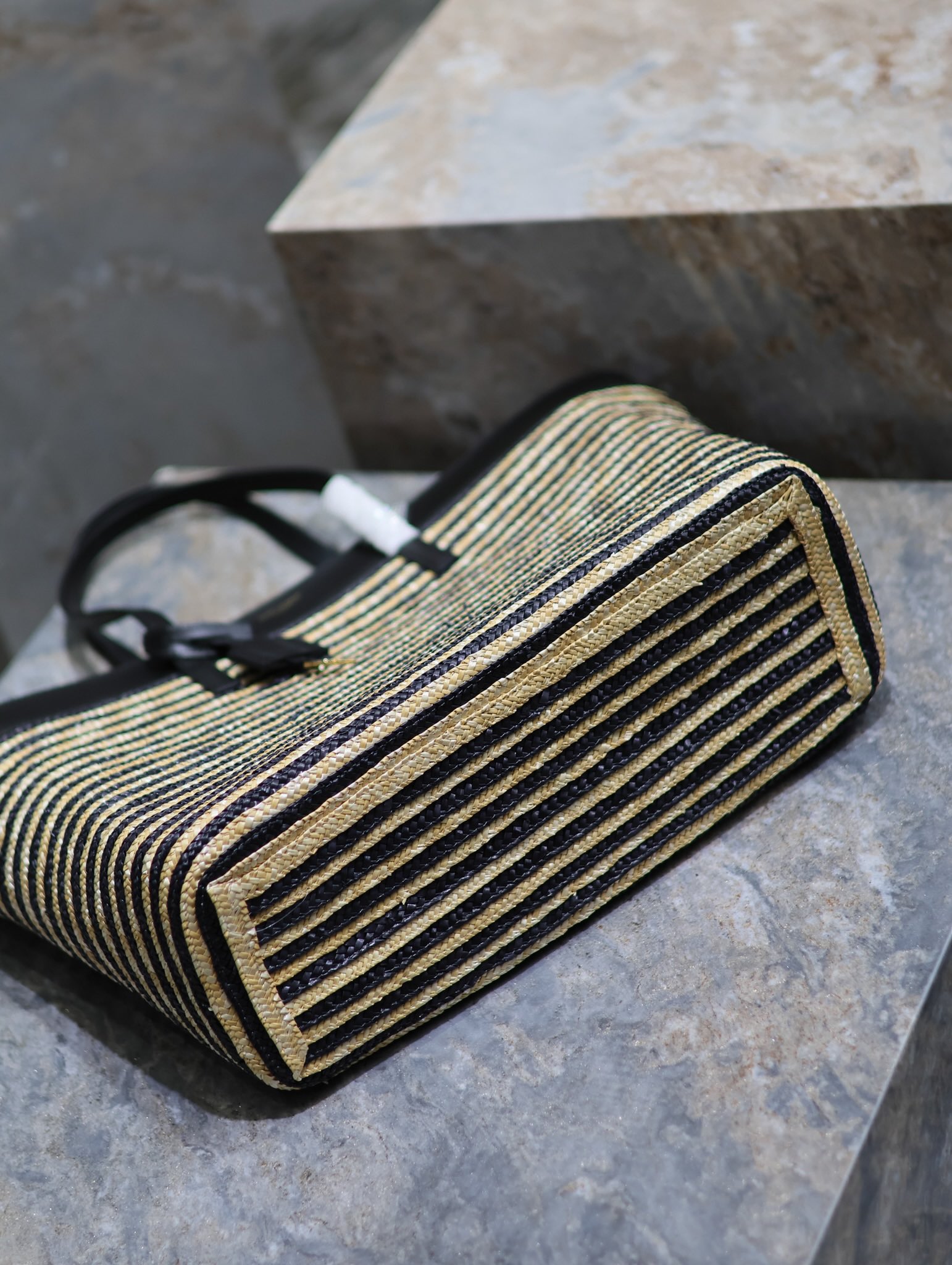 [TOP] Yves Saint Laurent YSL Braid Shopping Tote Bag - 38×28×13cm - Black&GHW