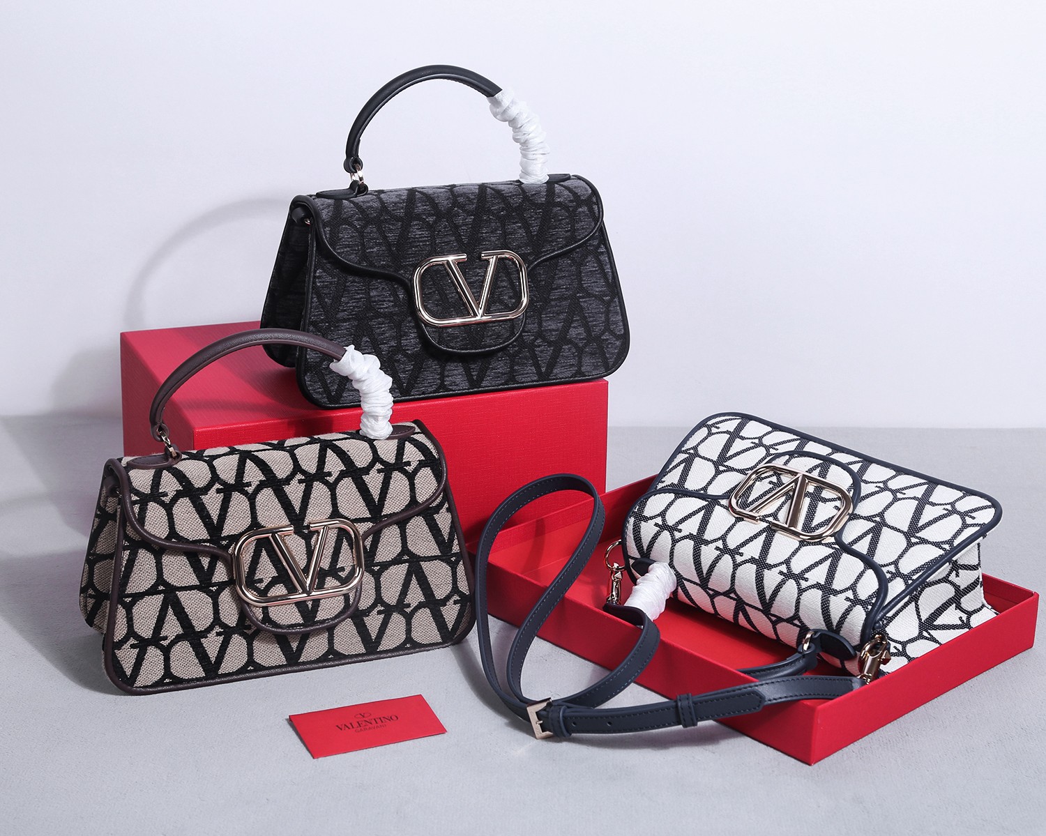 [TOP] VALENTINO V Locò Bag Fabric Material with Calfskin Trim 26×7×15cm - 3 Color