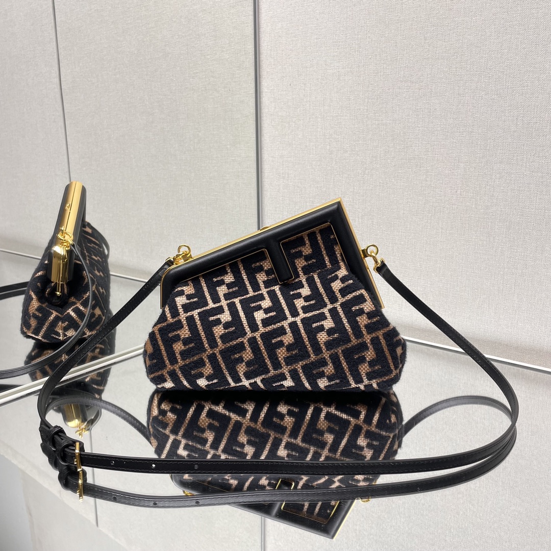 [TOP] FENDI Braid First Bags - 26x9.5x18cm - Two Colors