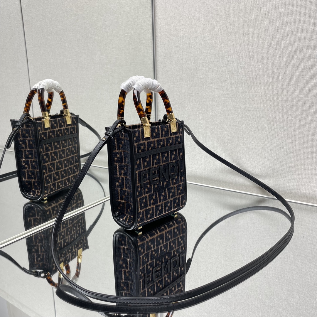[TOP] FENDI Sunshine Mini Tote bag - Black