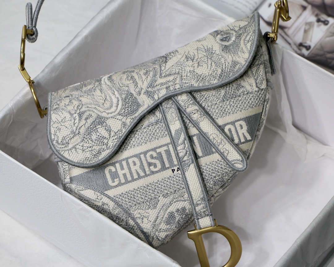 [TOP] Christian Dior Embroidered Grey Tiger Saddle Bags 25.5x20x6.5cm