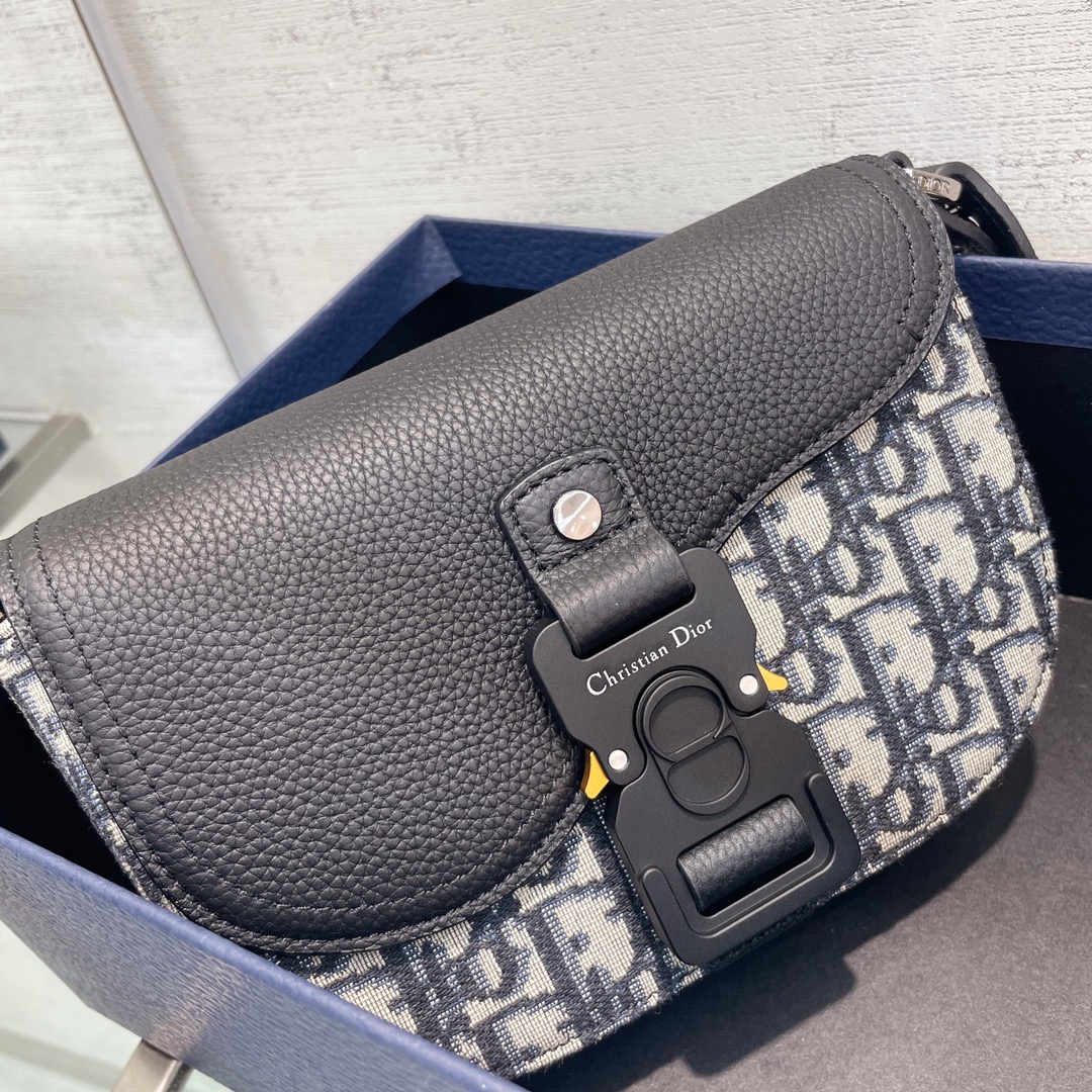 [TOP] Christian Dior Cowhide Saddle Bags 19.5x13x4.3cm - Black