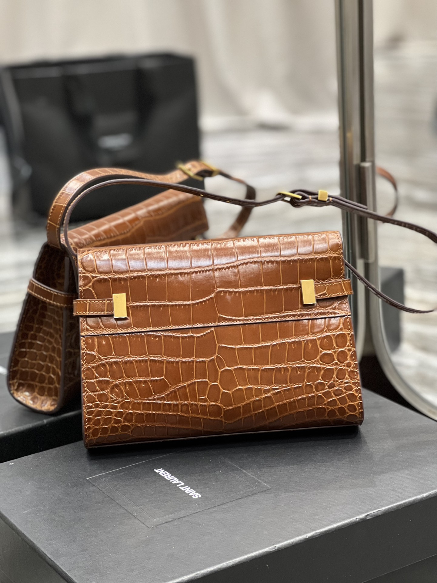 [TOP] Yves Saint Laurent YSL Crocodile Manhattan Baguette Bag - Brown&GHW - 24x17.5x6cm