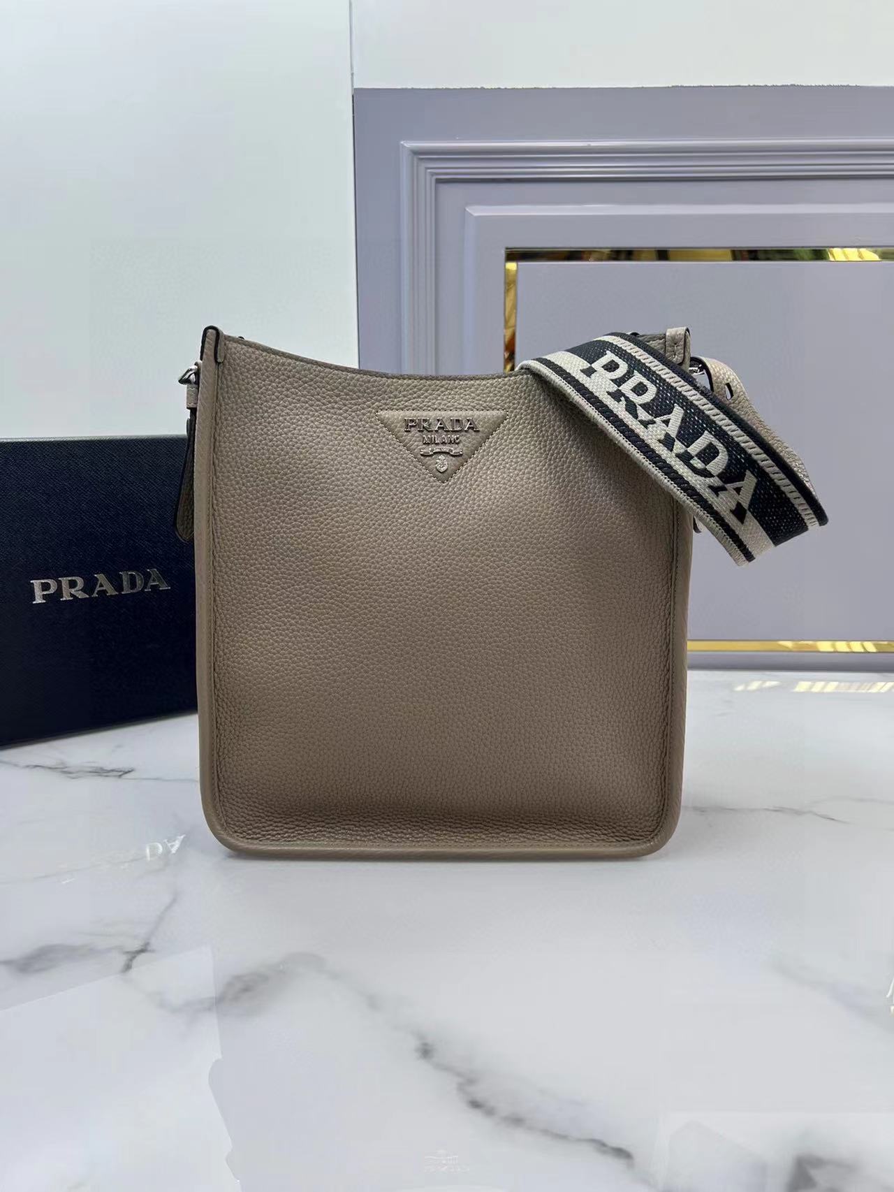 [Top] PRADA New  Shoulder Tote Bag 30×28×12 cm - 2 Color