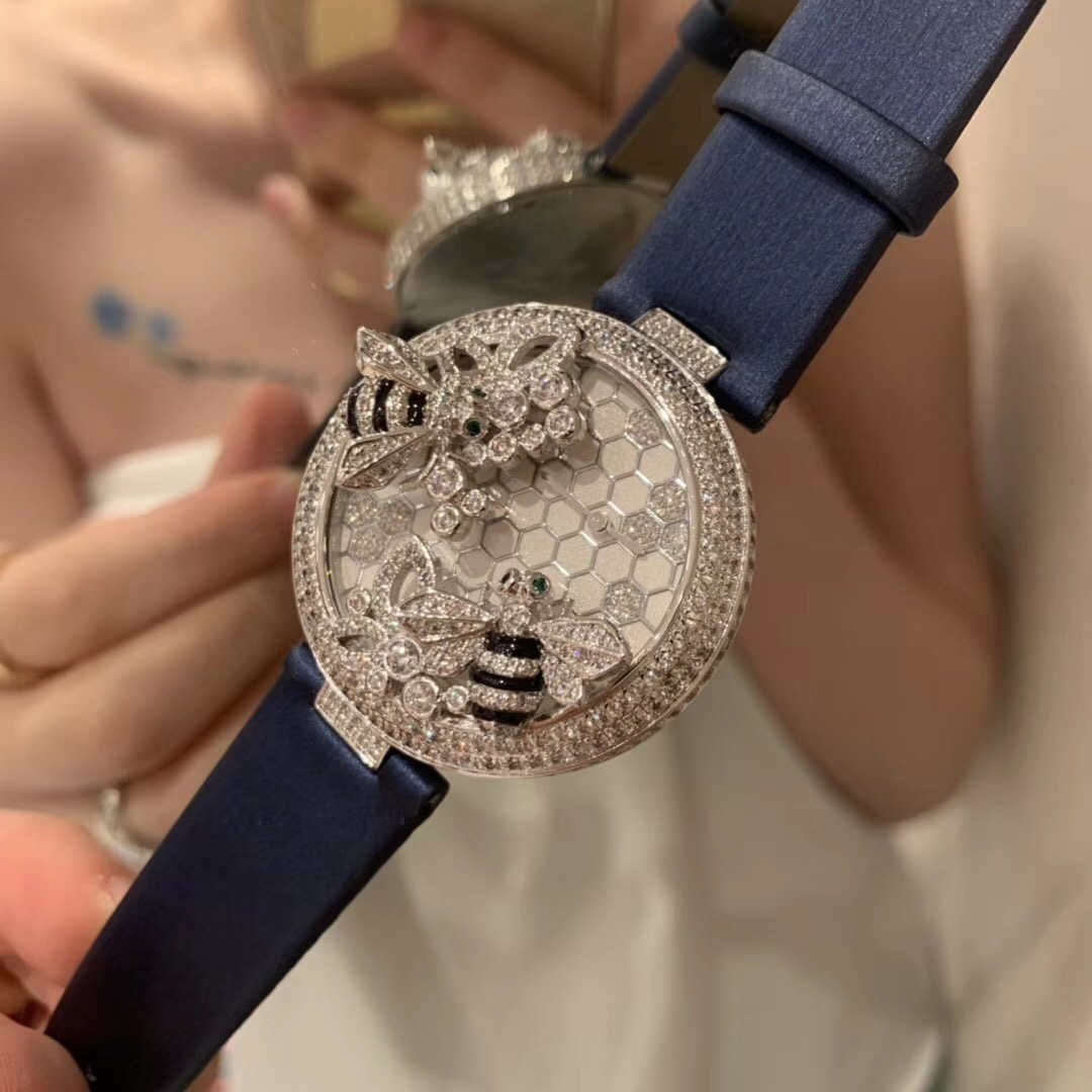 [TOP] Cartier C White Bee Watch 40mm