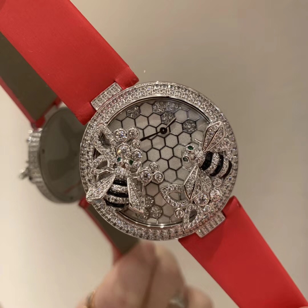 [TOP] Cartier C White Bee Watch 40mm