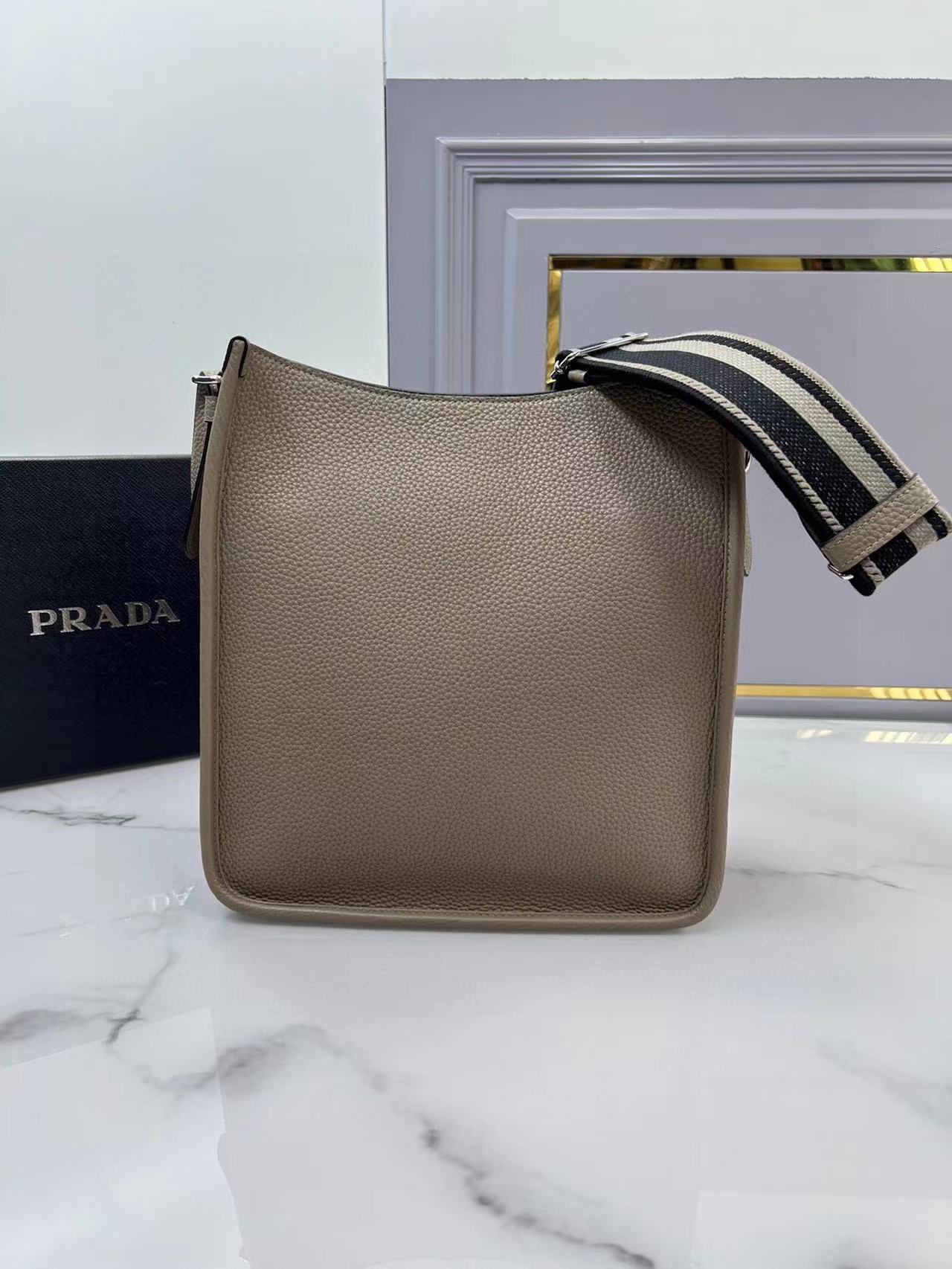 [Top] PRADA New  Shoulder Tote Bag 30×28×12 cm - 2 Color