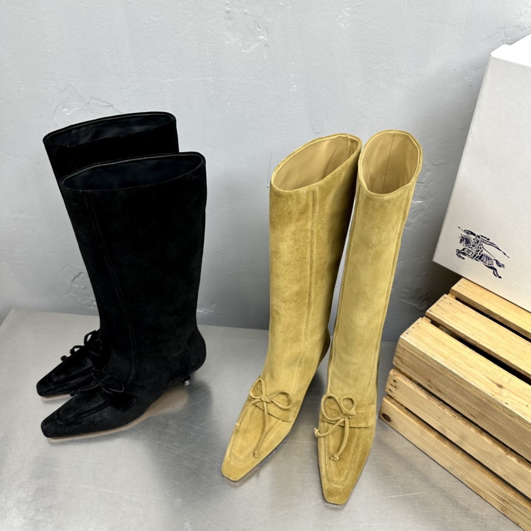 [TOP] BURBERRY Cowhide Boots - 2 Colors