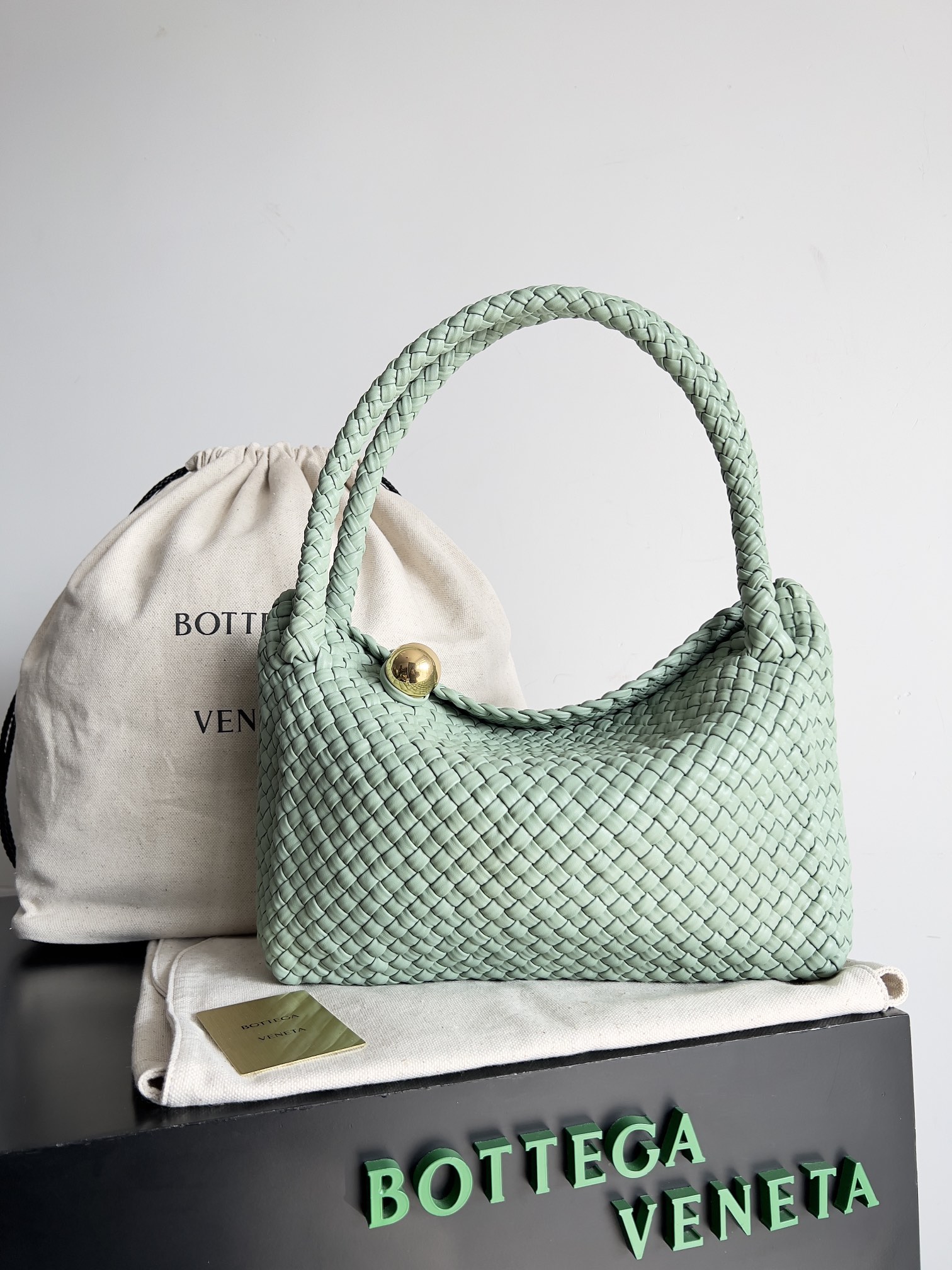 [TOP] Bottega Veneta BV TOSCA Handbag Small Woven 27 cm