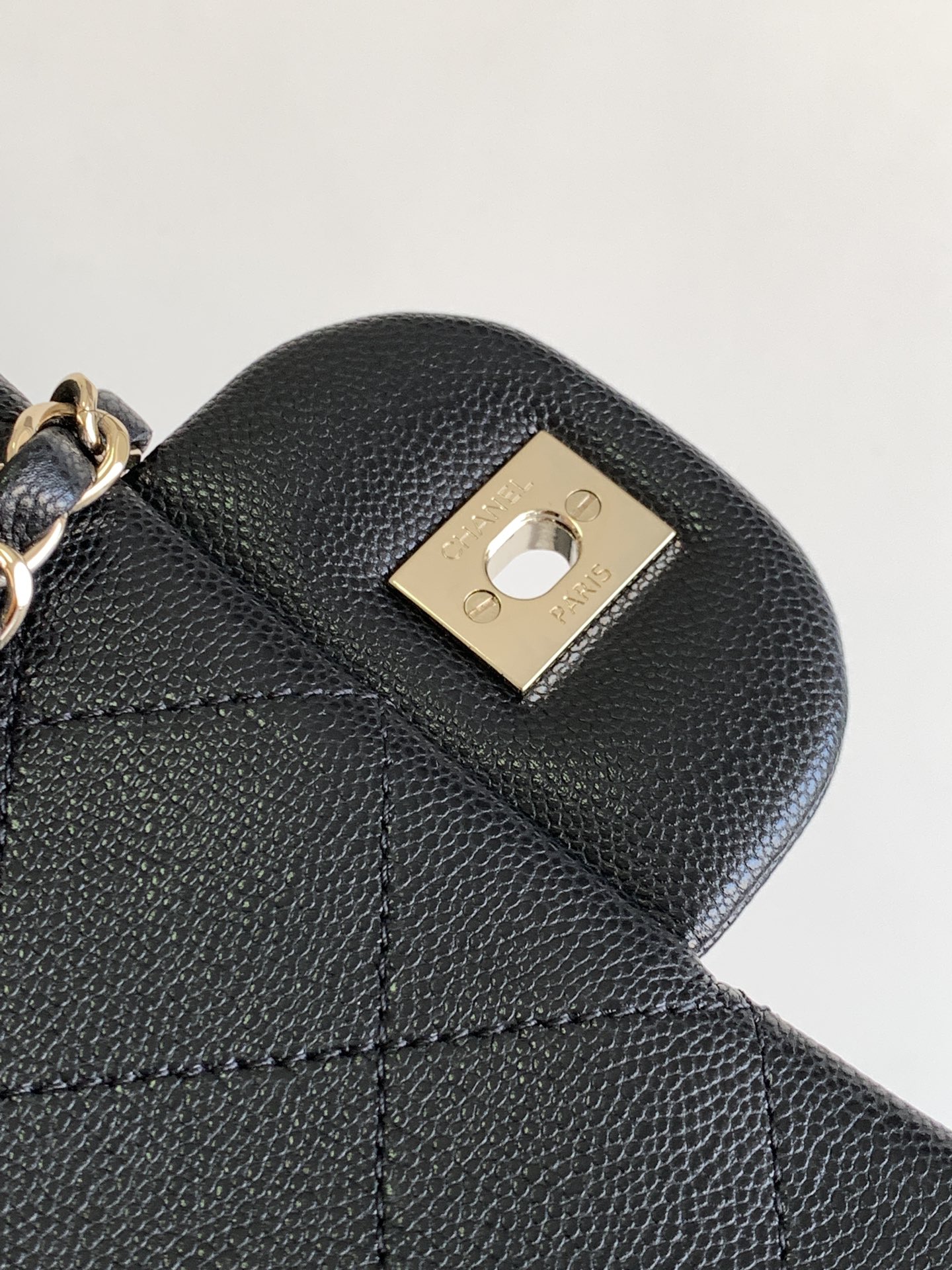 [TOP] CHANEL Large Chain Crossbody Bag - 40x26x12cm - GHW&Black