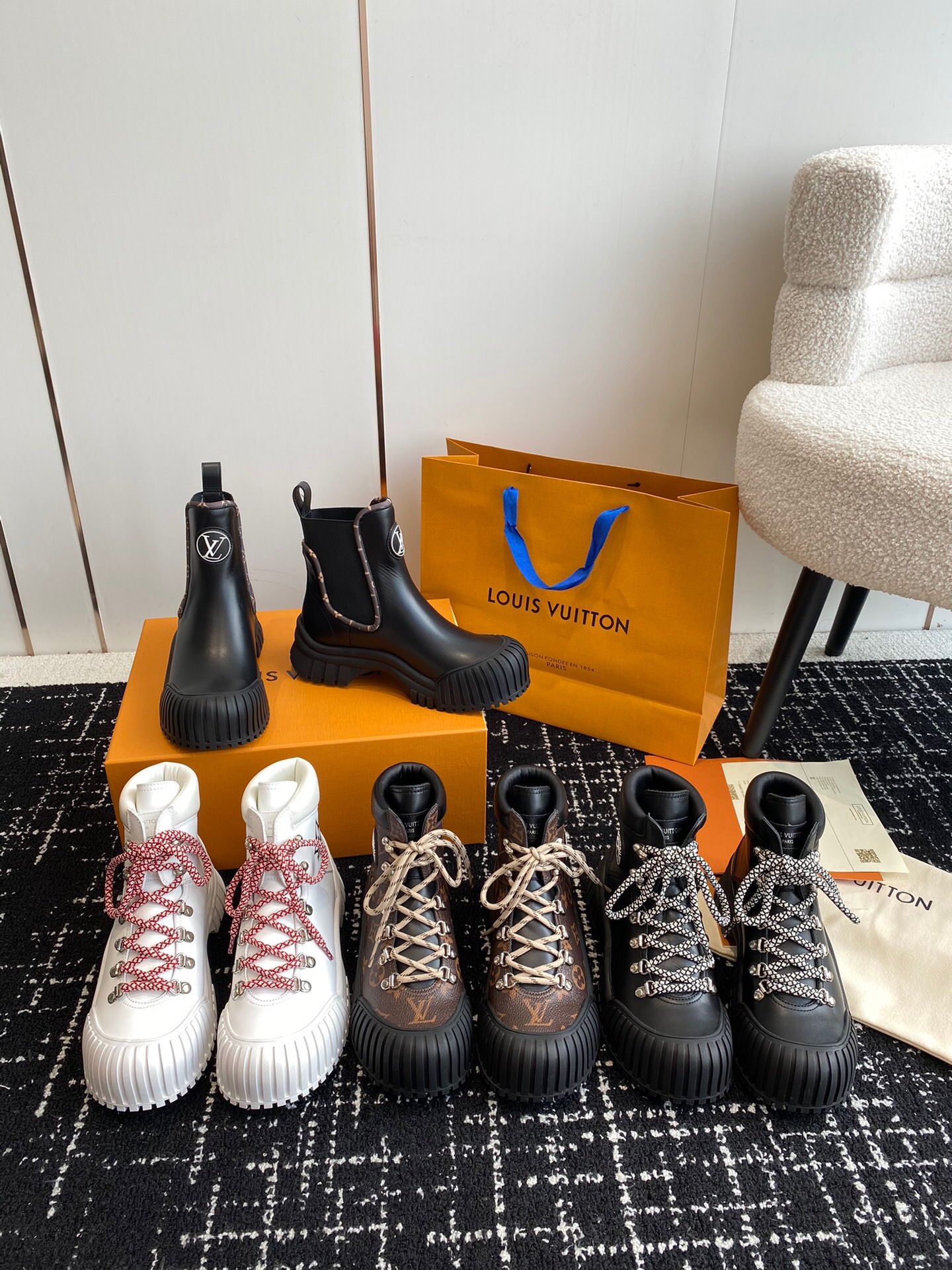 [TOP] Louis Vuitton LV Casual Versatile Boots - 4 Colors