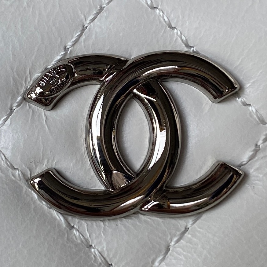 [TOP] CHANEL Handle Woc Single Back Crossbody Bag - 17×9.5×8cm - White&SHW