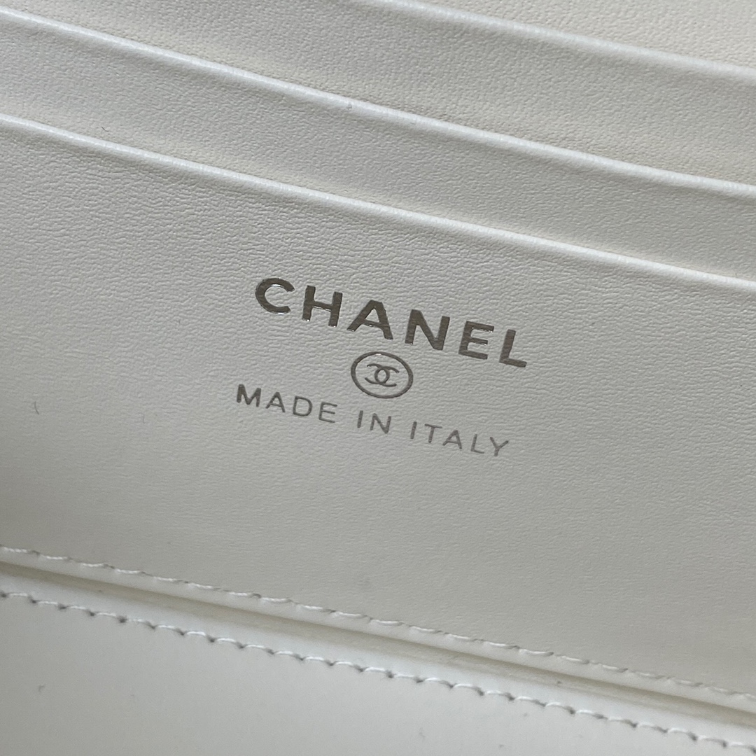 [TOP] CHANEL Handle Woc Single Back Crossbody Bag - 17×9.5×8cm - White&SHW