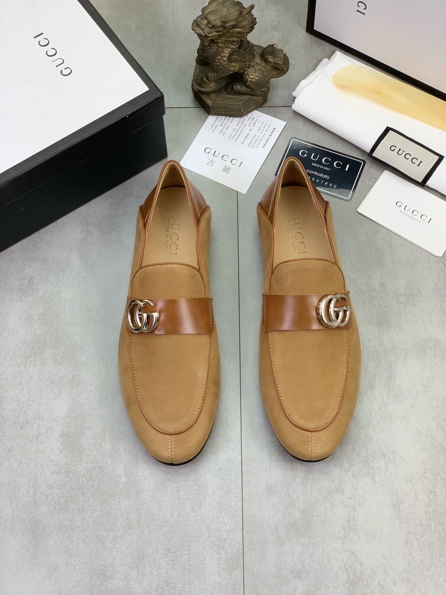[TOP] GUCCI Classic Business Leather Shoes - 2 Colors