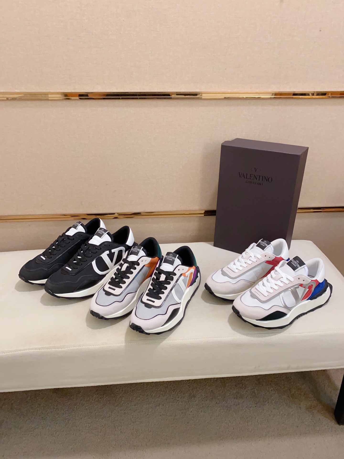 [TOP] VALENTINO Fashion Casual Sports Shoes - 3 Colors