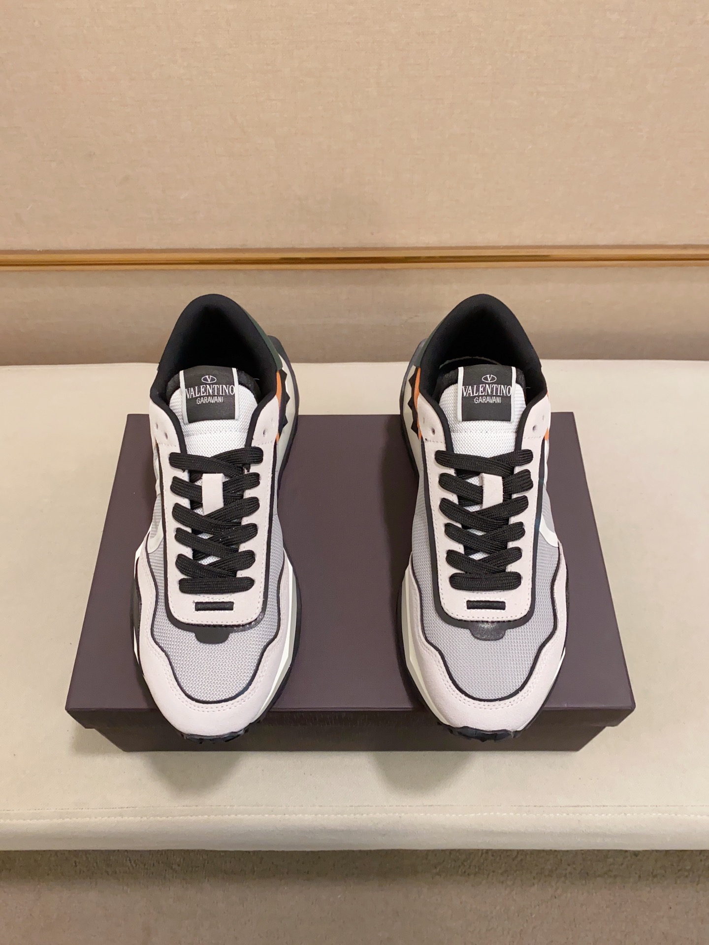 [TOP] VALENTINO Fashion Casual Sports Shoes - 3 Colors
