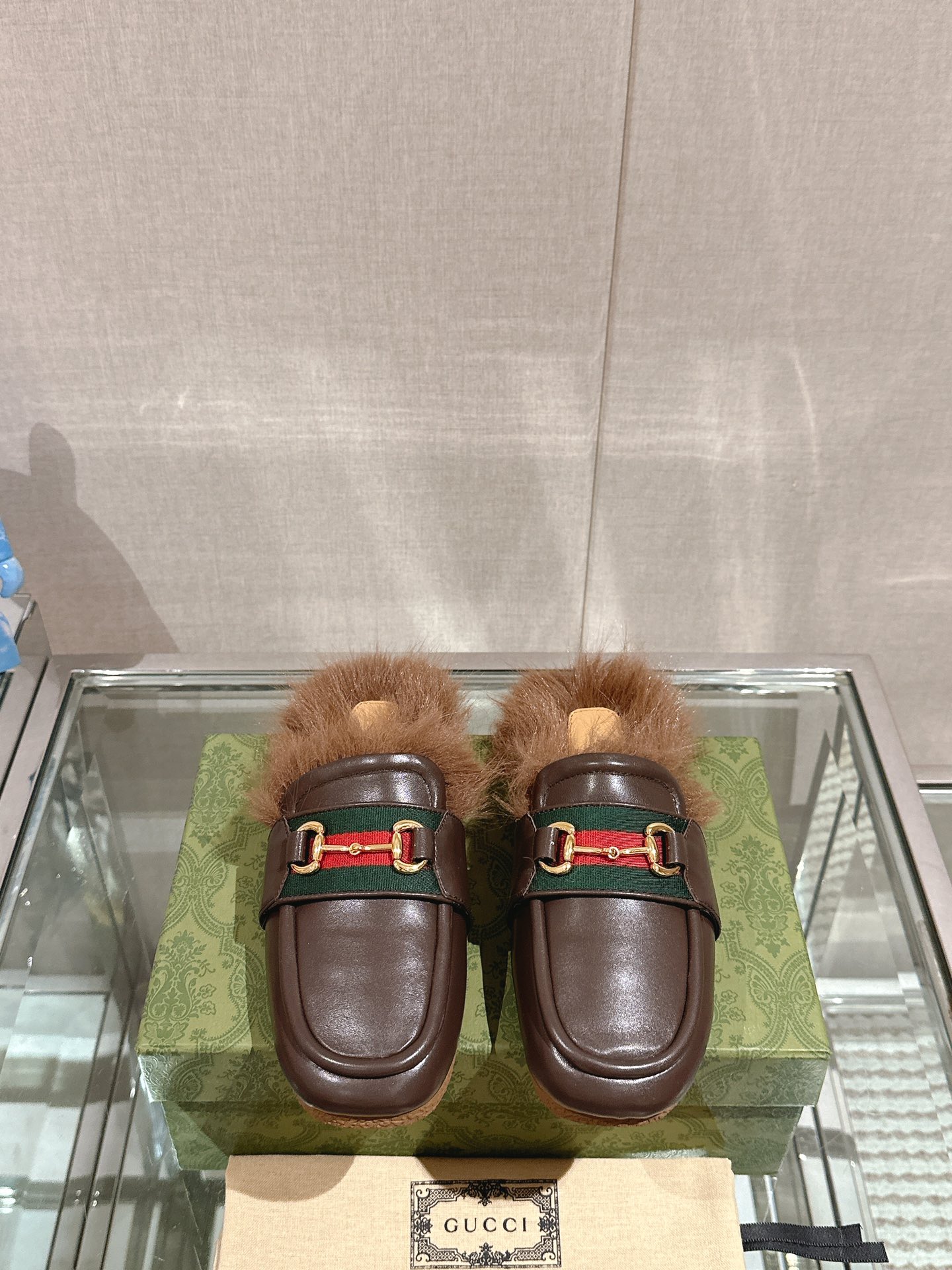 [TOP] GUCCI New Autumn And Winter Woolen Slippers - Three Colors