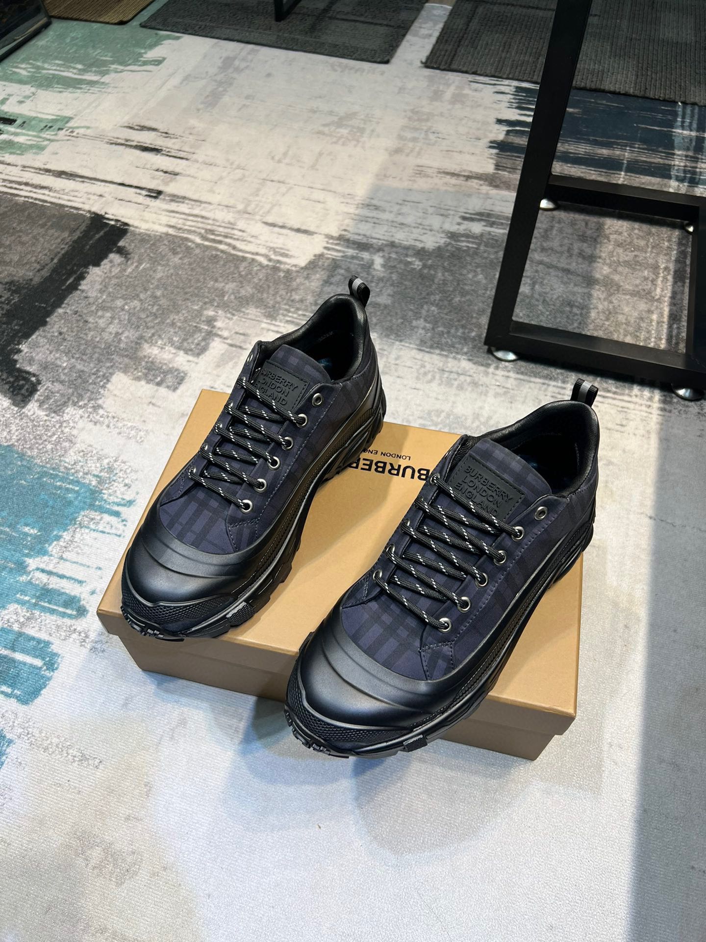 [TOP] BURBERRY Thick Soled Sports Shoes - 4 Colors