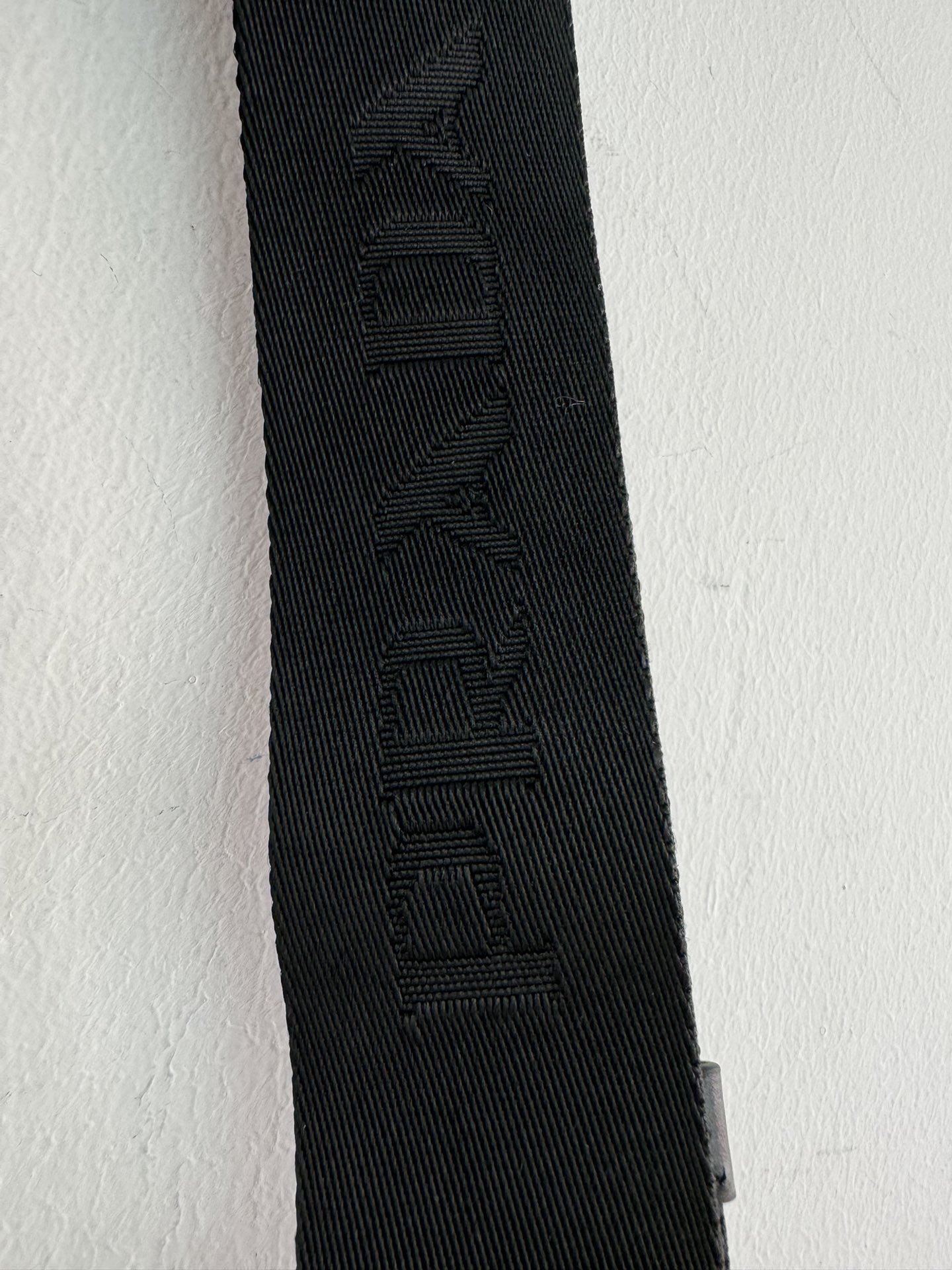 [TOP] PRADA Re-Edition 2005 Hobo Bag Oiled Cowhide 23x17x6.5cm - Black