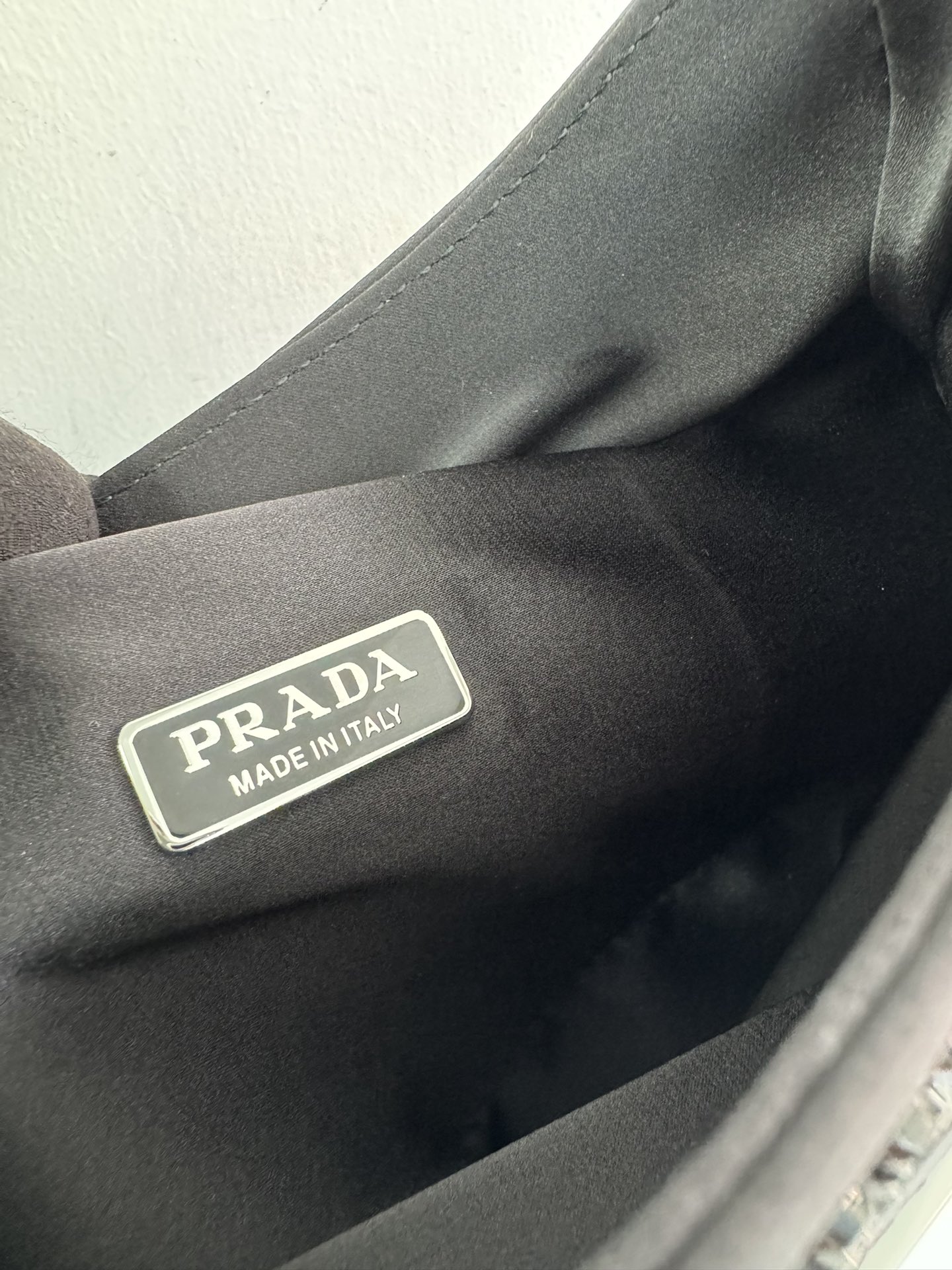 [TOP] PRADA Cleo Armpit Bag with Gypsophila Satin 22x18.5x4.5cm - Black