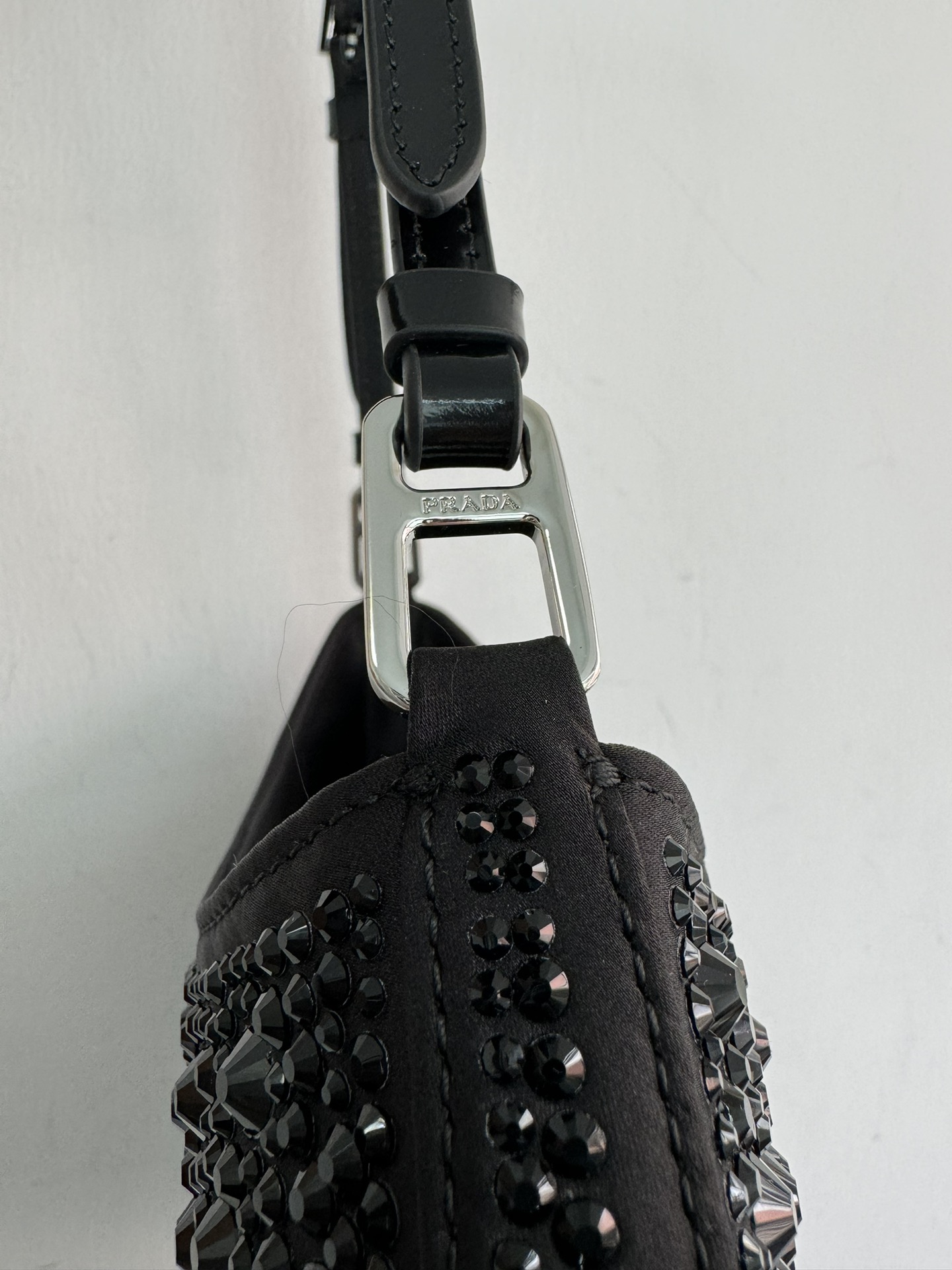 [TOP] PRADA Cleo Armpit Bag with Gypsophila Satin 22x18.5x4.5cm - Black